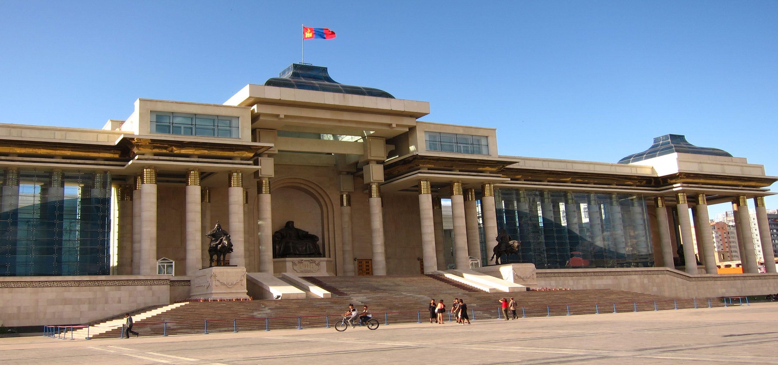 2560x1200 Sukhbaatar Square in Ulaanbaatar, Mongolia. wallpaper of Asia, Dual Screen