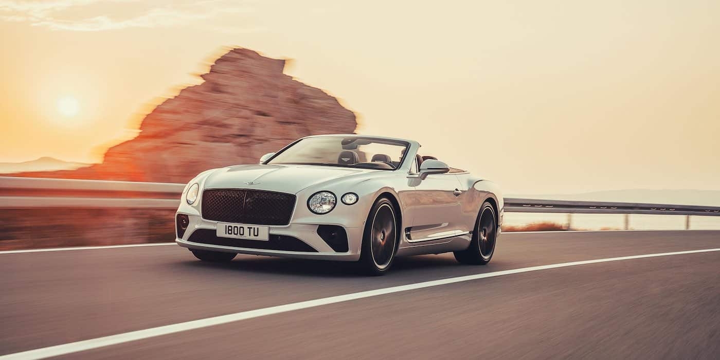 1400x700 New Bentley Continental GT Convertible revealed. The Car Expert, Dual Screen