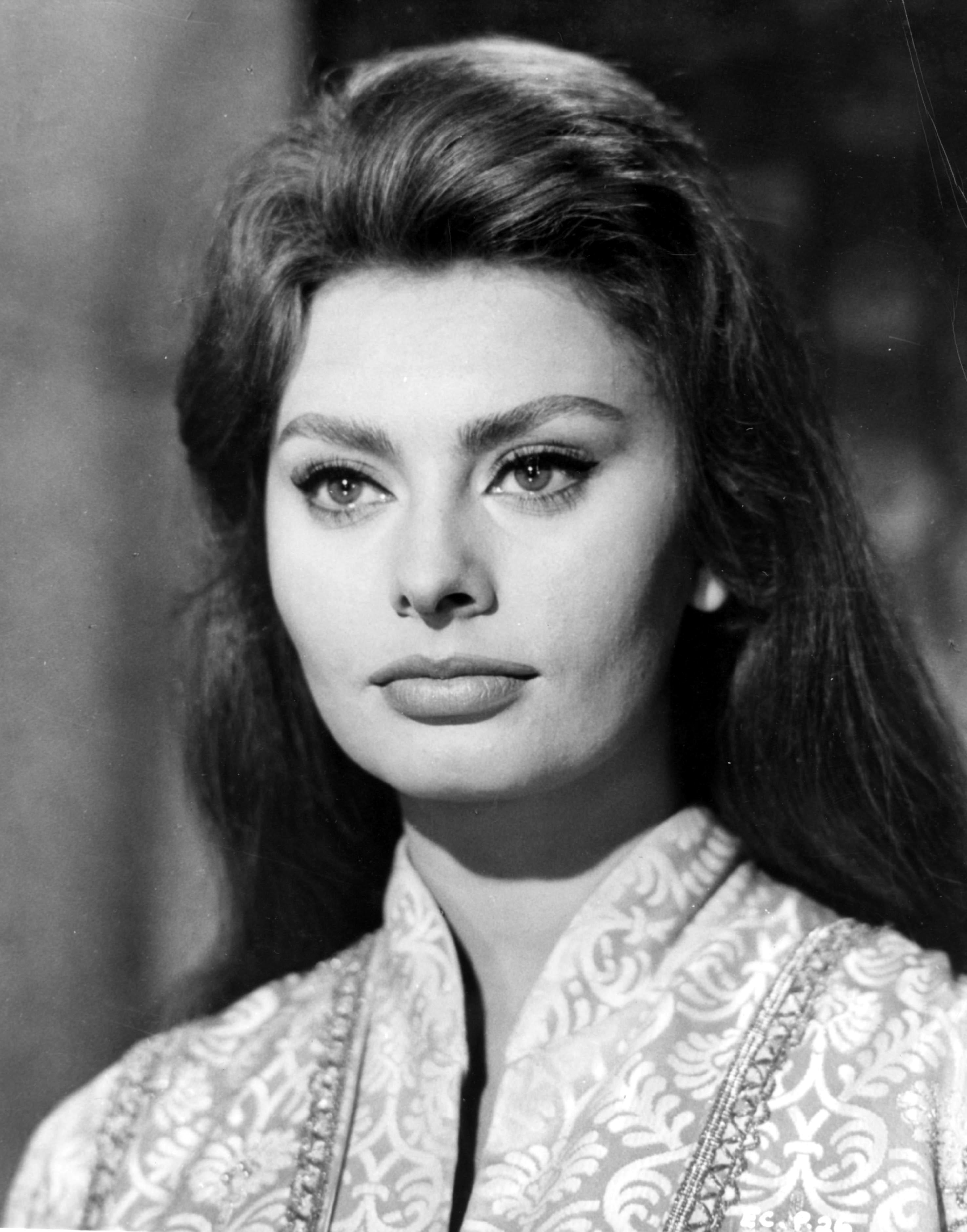 2950x3760 HD Sophia Loren Wallpaper and Photo. HD Celebrities Wallpaper, Phone