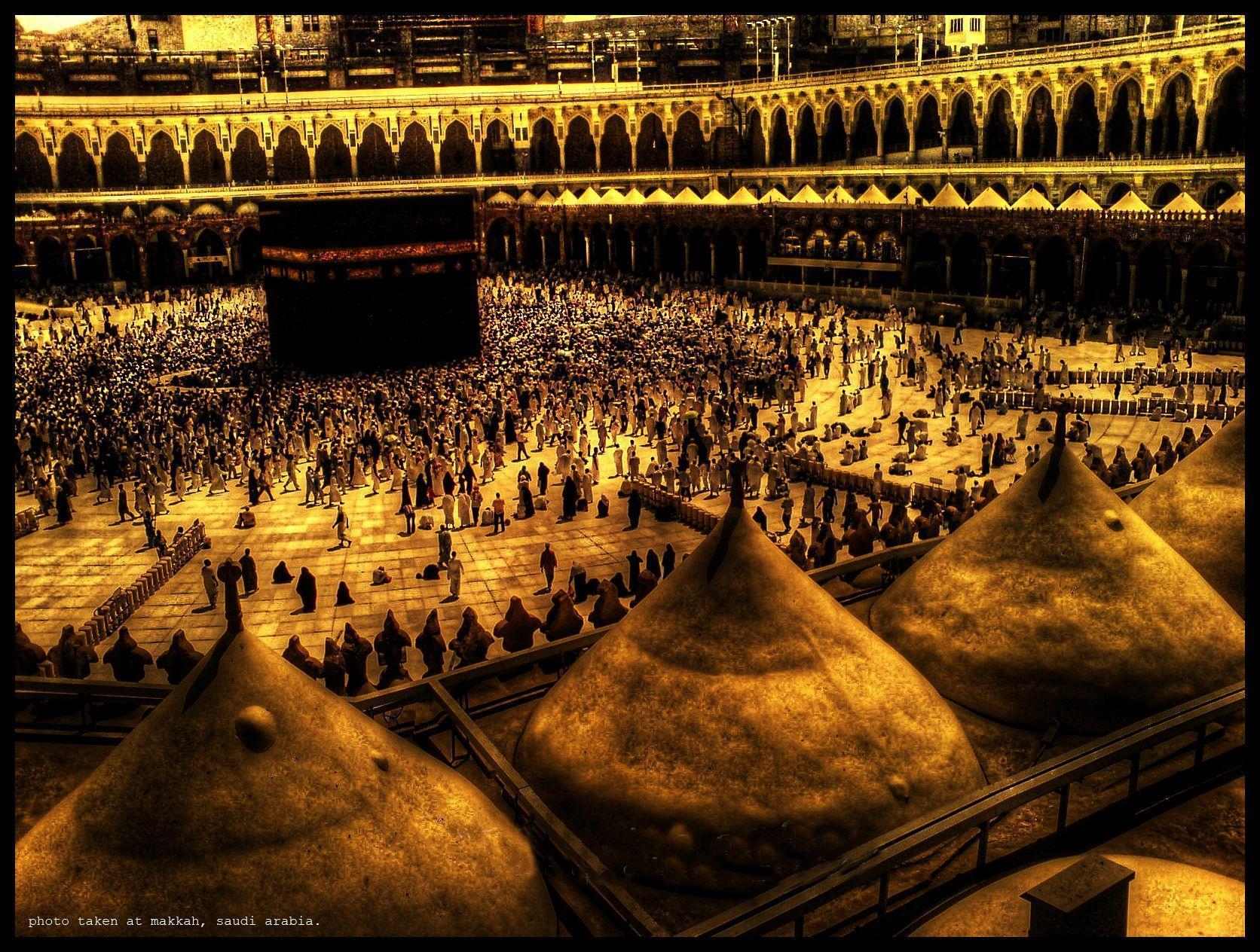 1680x1270 Hajj background wall, Desktop