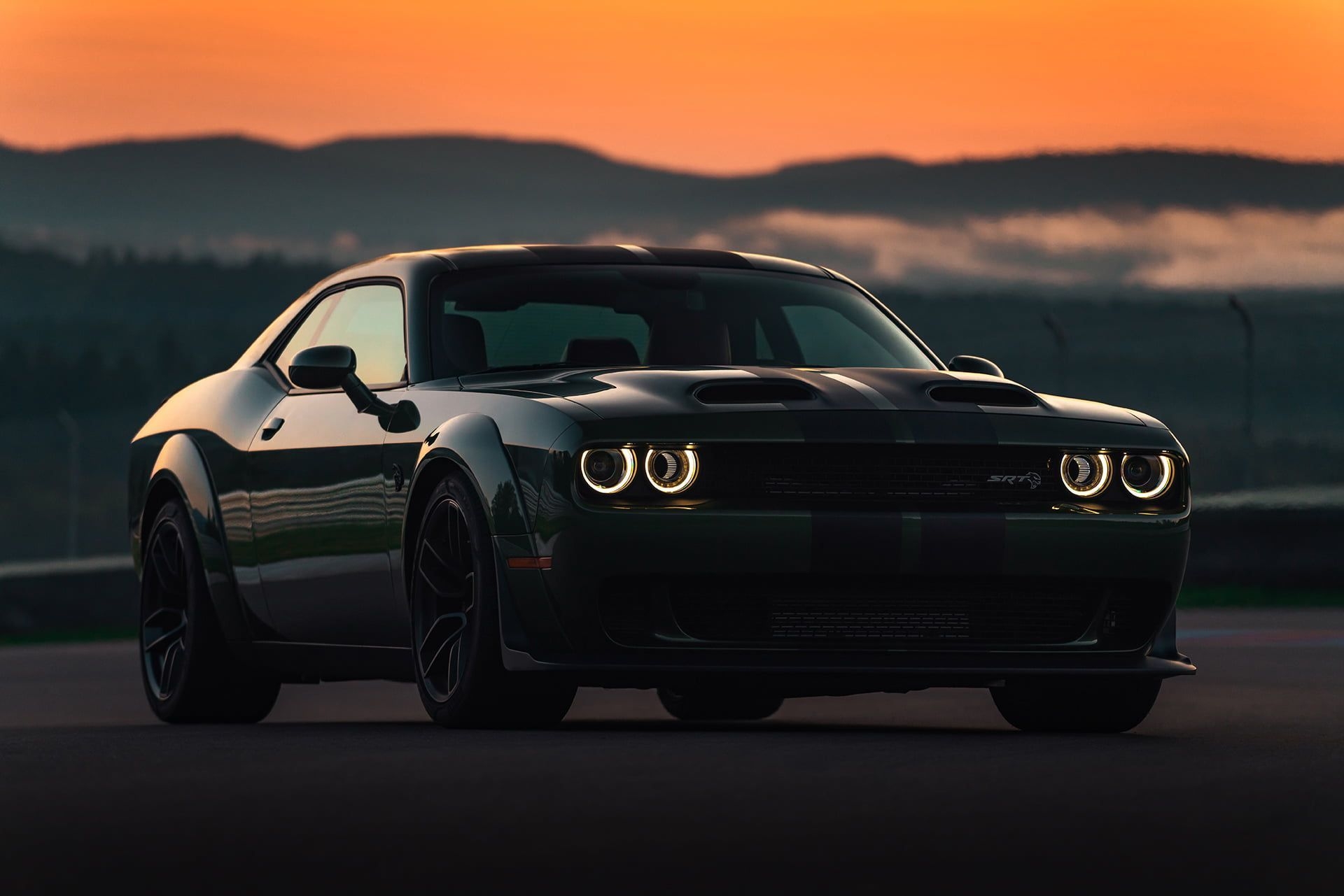 1920x1290 car #vehicle #outdoors Dodge Challenger Dodge Challenger SRT #Dodge luxury cars P #w. Dodge challenger srt hellcat, Dodge challenger, Challenger srt hellcat, Desktop