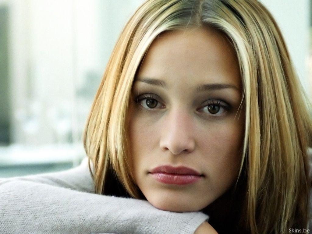 1030x770 Piper Perabo wallpaper 11, Desktop