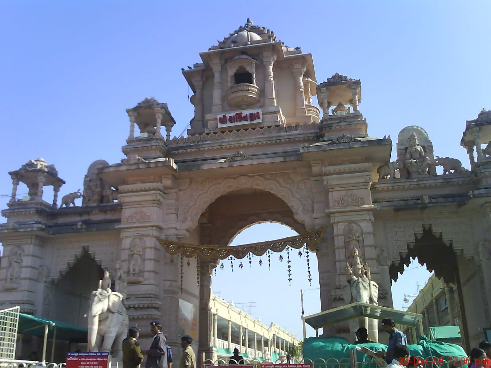 1600x1200 Entrance to Ambaji Temple, Desktop