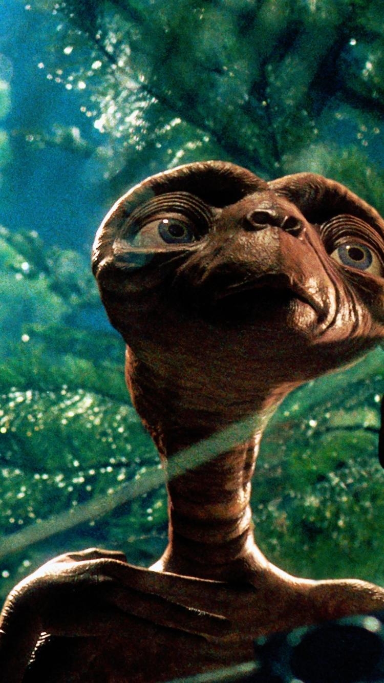 750x1340 Movie E.T. The Extra Terrestrial () Wallpaper, Phone