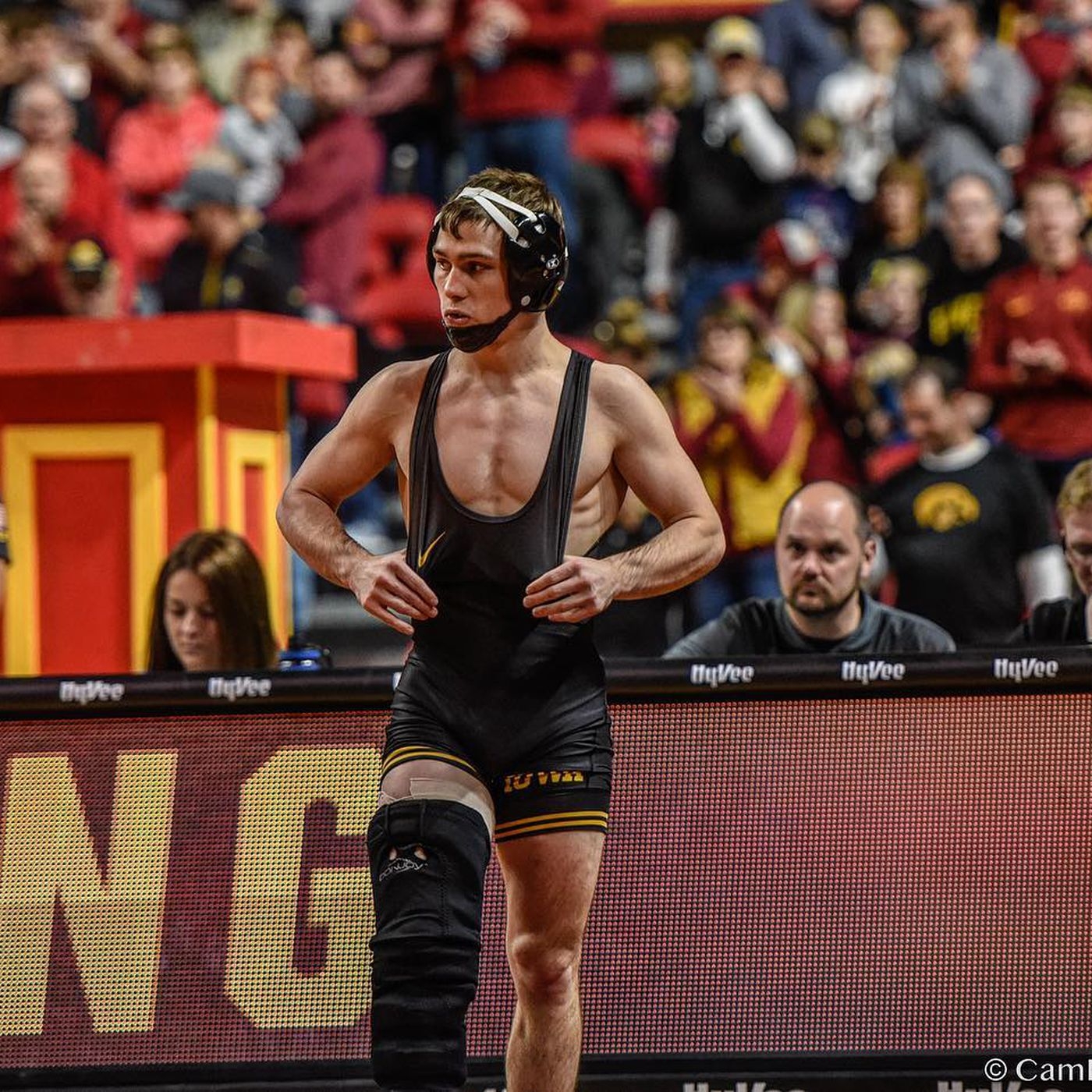 1400x1400 Iowa Wrestling: 125, Phone