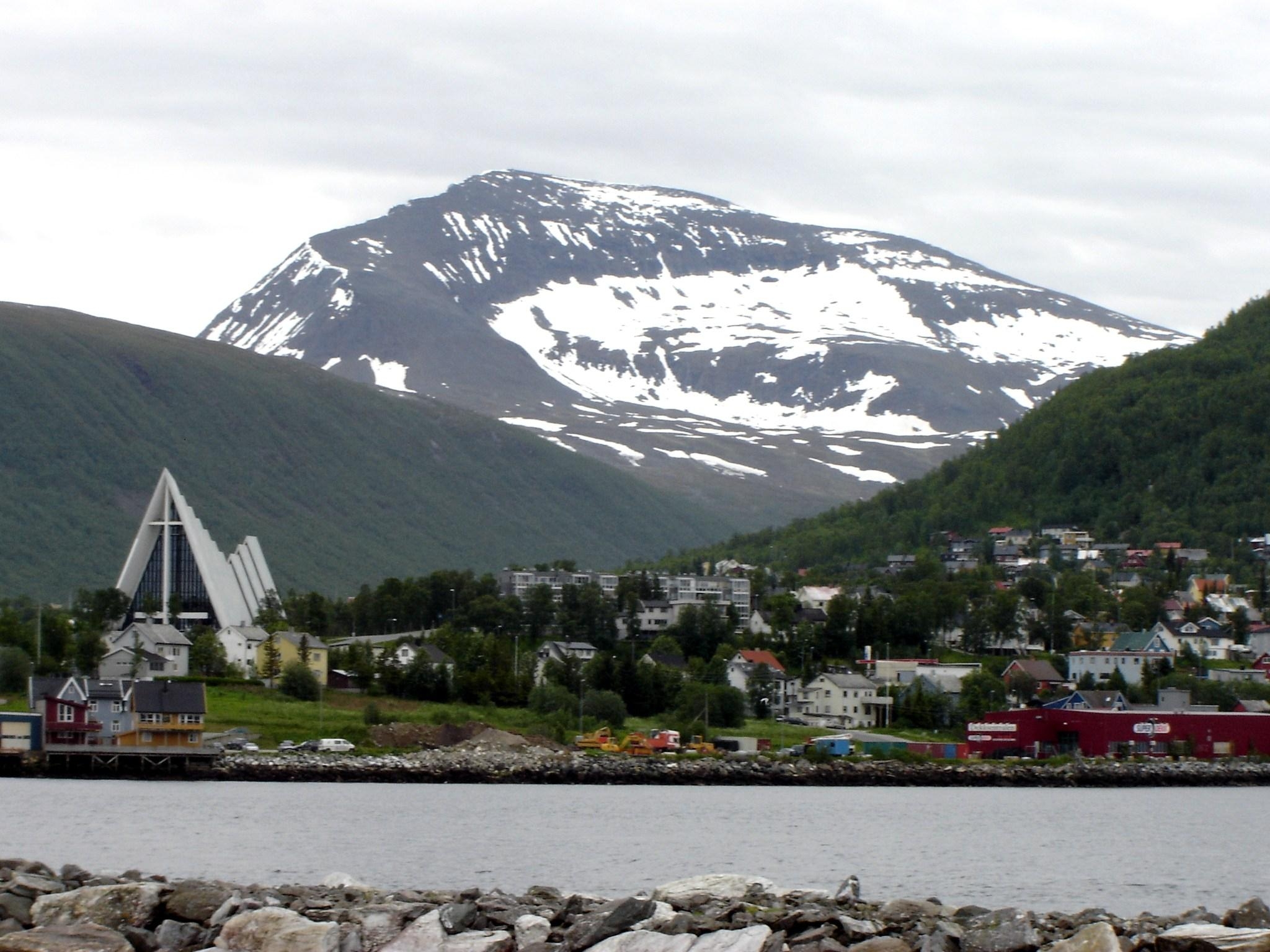 2050x1540 Norway Tromso Wallpaper, Desktop