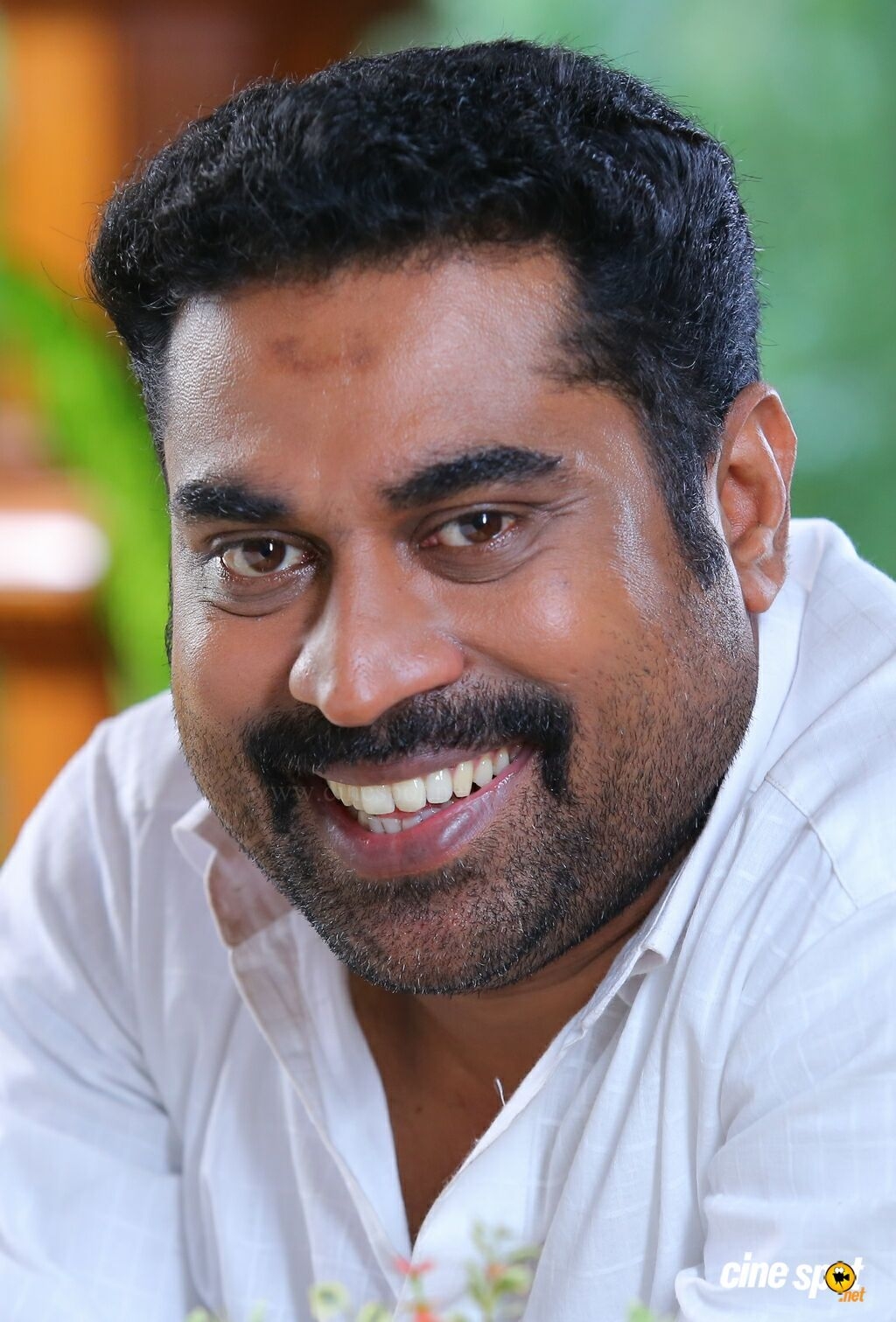 1030x1520 Suraj Venjaramoodu in Vilakkumaram (3), Phone