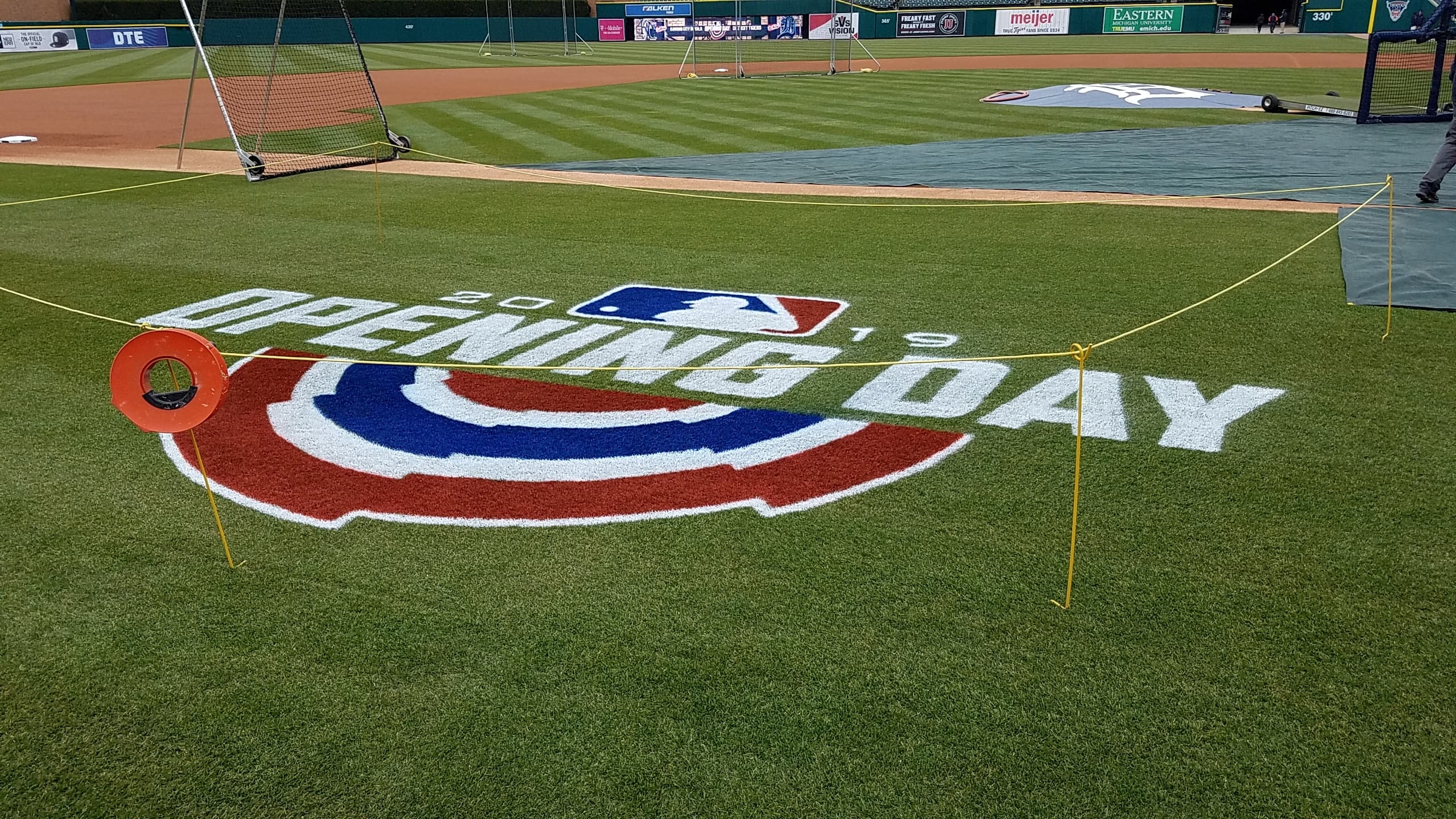 2560x1440 Tigers unveil offseason acquisition: New Comerica Park turf, Desktop