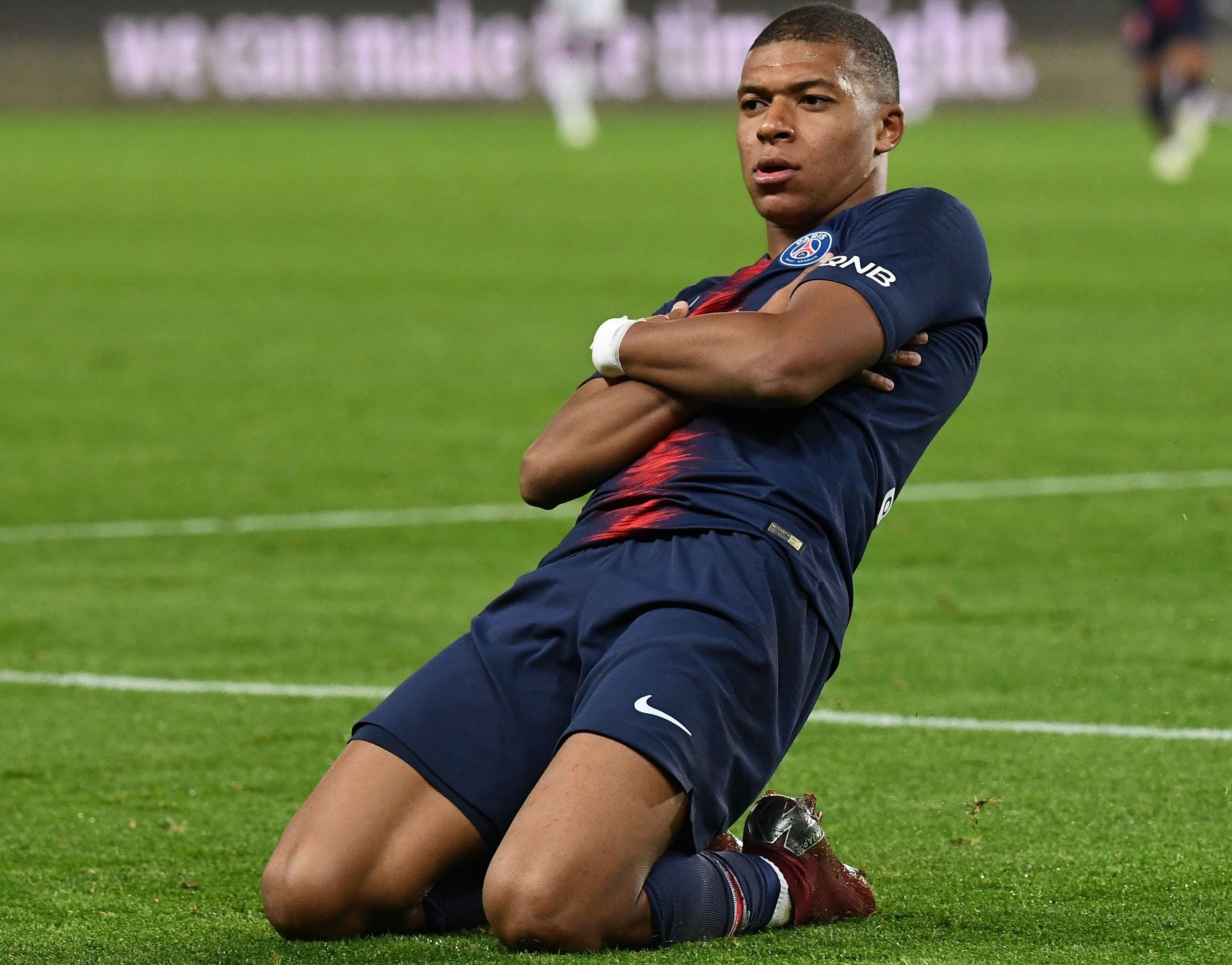 3170x2480 Kylian Mbappe Celebration, Desktop