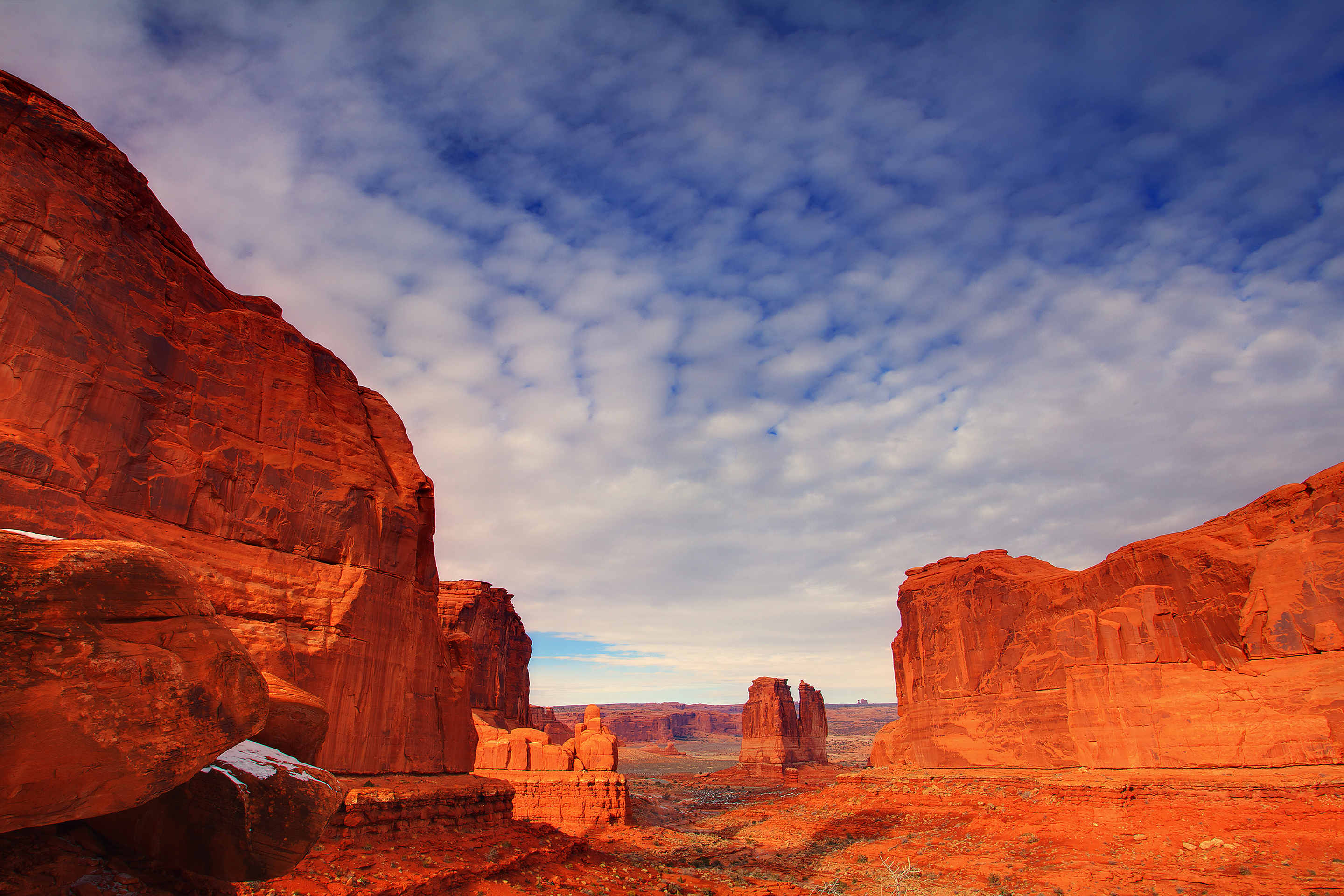 2880x1920 wallpaper the sky, clouds, mountains, Desktop