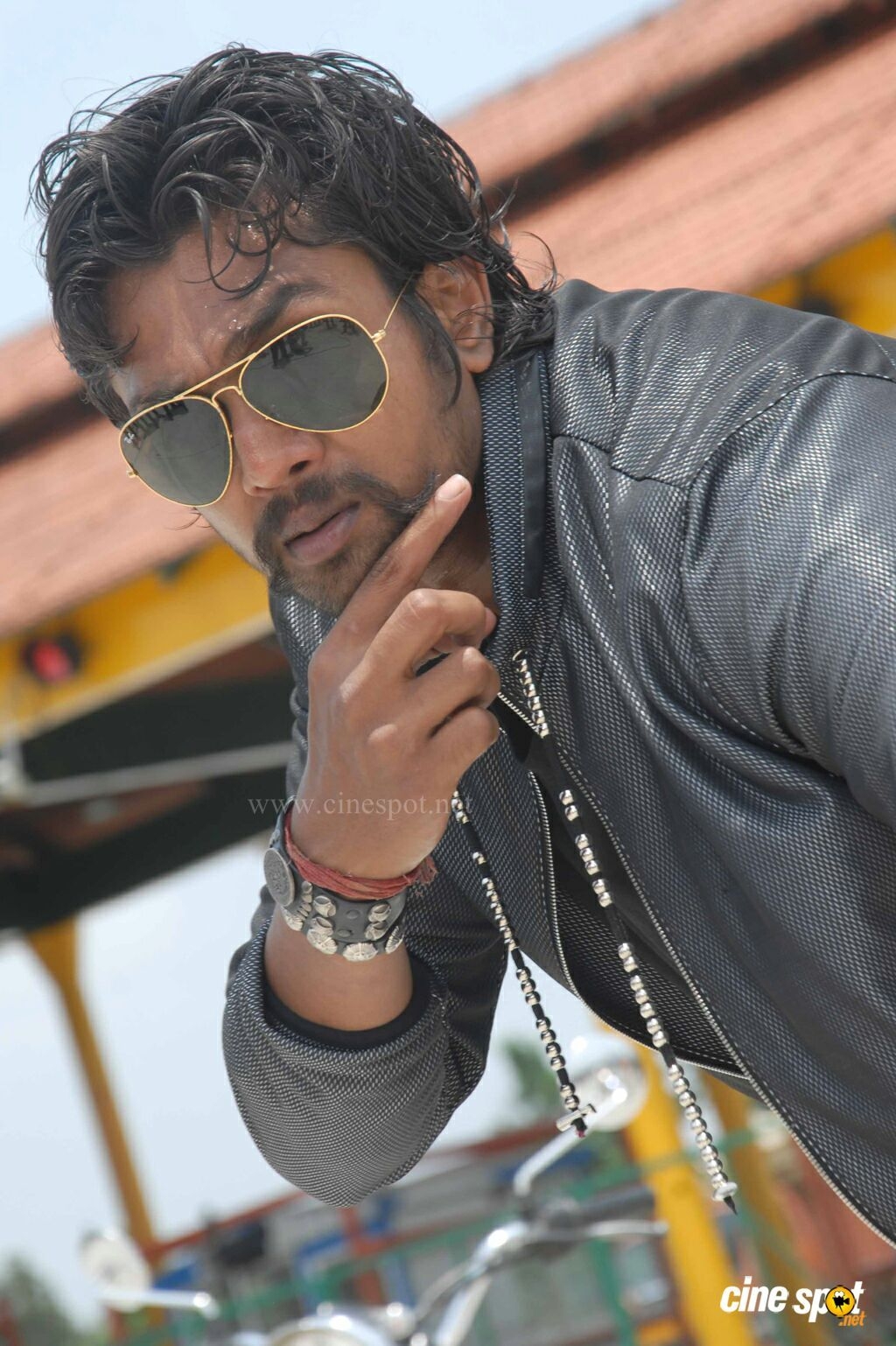 1030x1540 Dhruva Sarja in Bahaddur (12), Phone