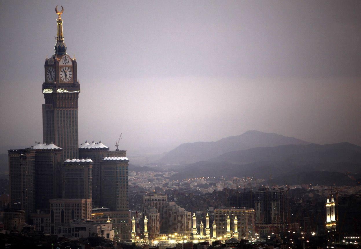 1250x870 Facts About The Makkah Royal Clock Tower That You Probably Didn't, Desktop