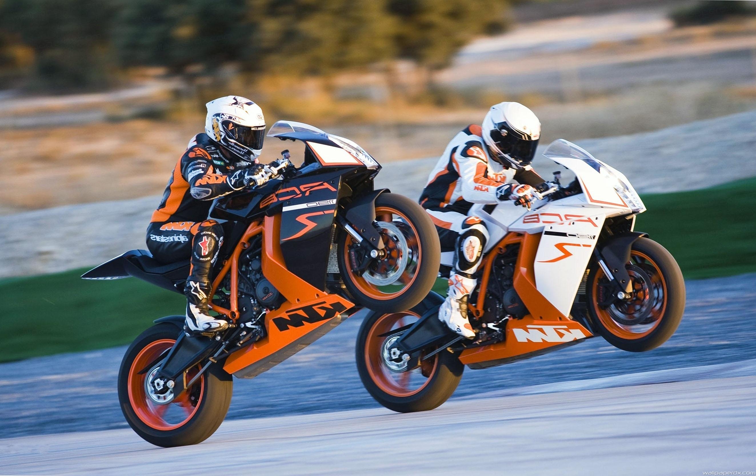 2650x1670 KTM RC8 Wallpaper, Desktop