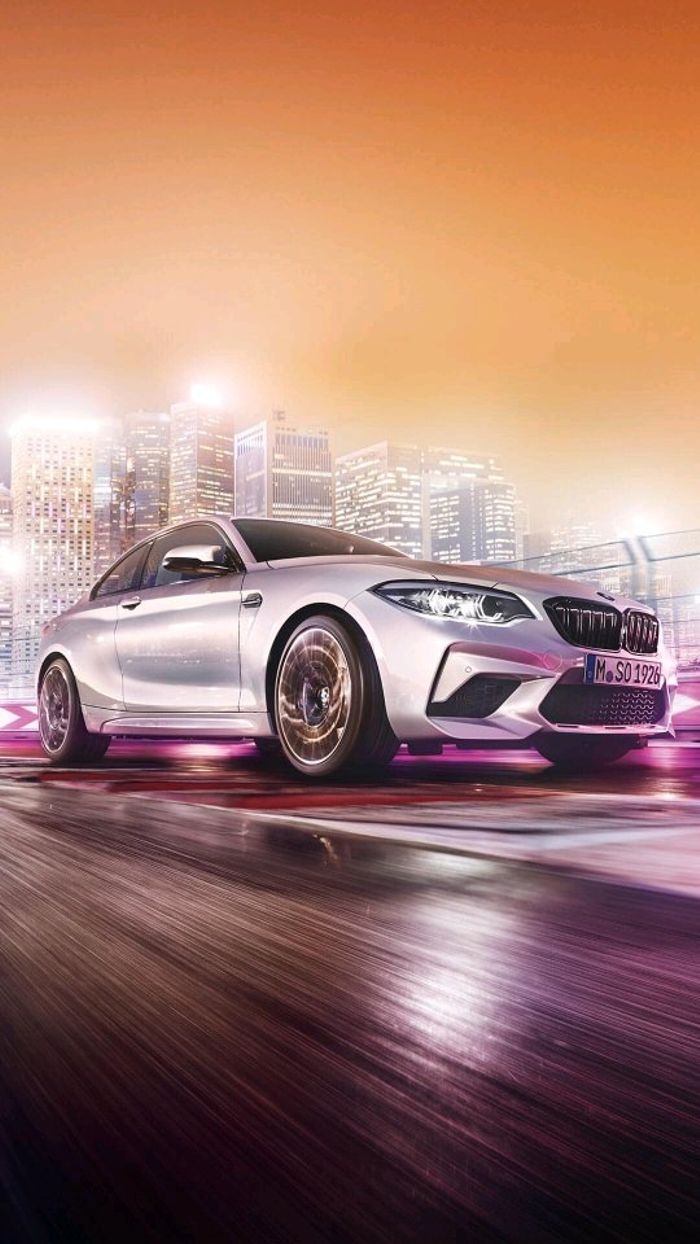 700x1250 The BMW M2 Competition, Phone
