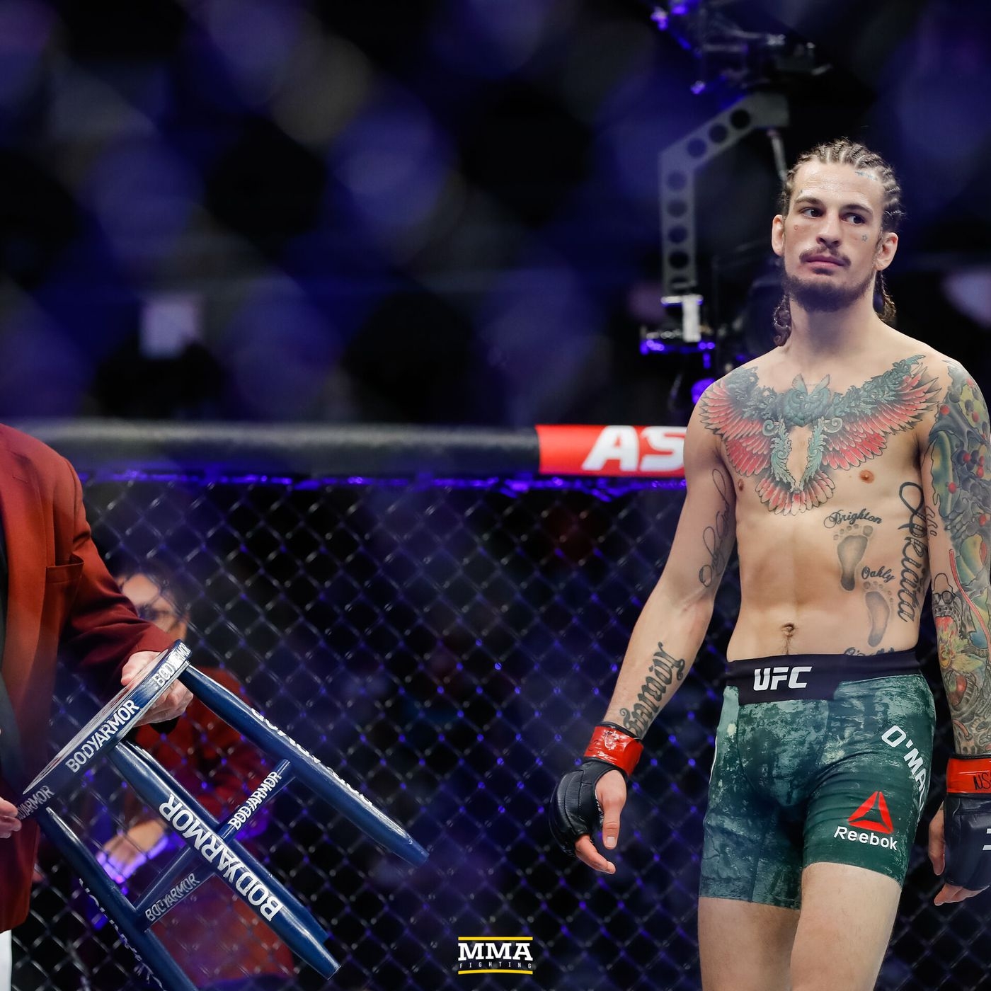 1400x1400 Morning Report: Sean O'Malley criticizes the UFC: 'Why do they have a problem paying someone what they're worth?', Phone