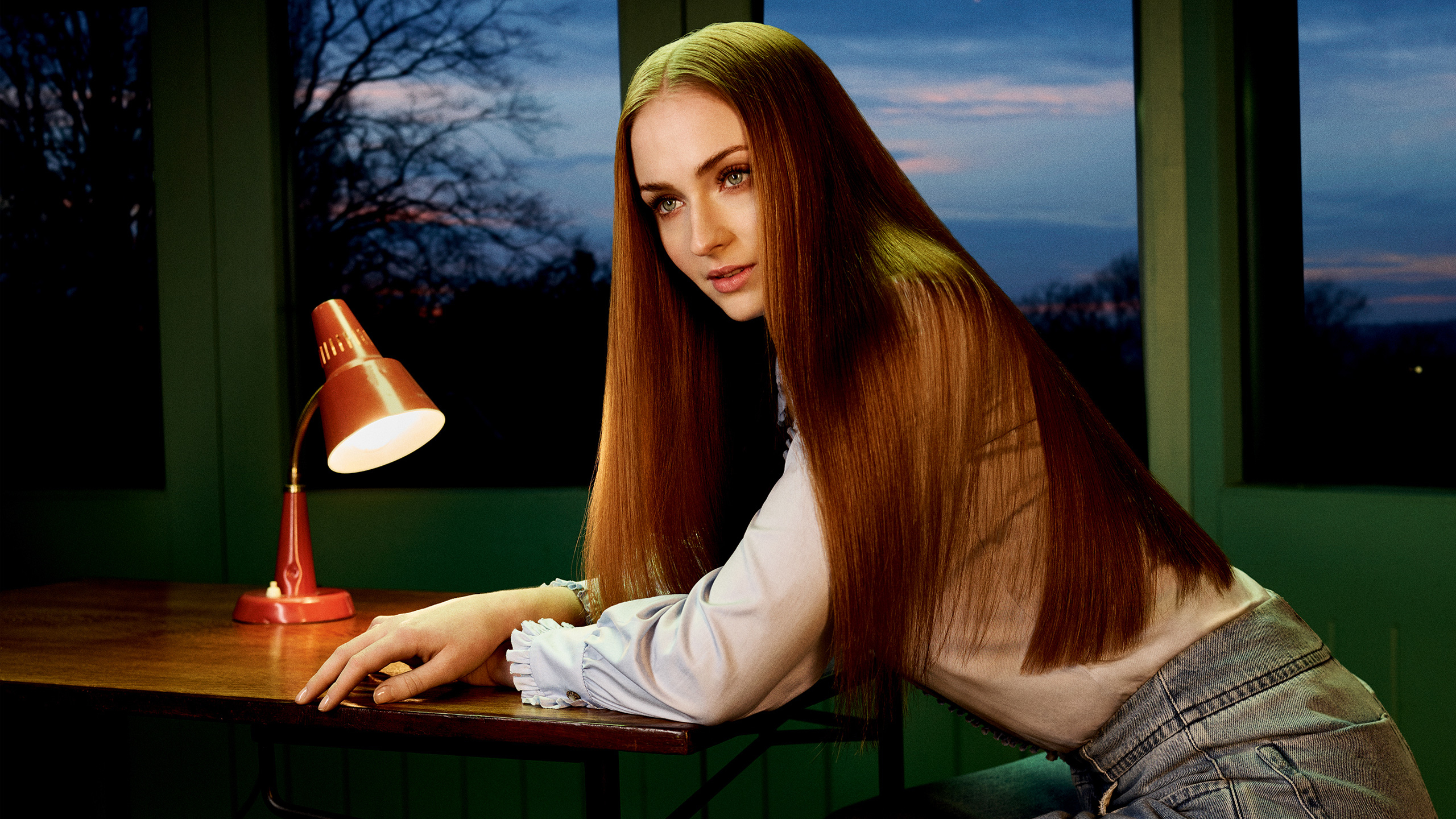 2560x1440 Sophie Turner Actress Wallpaper Background HD 63303 px, Desktop