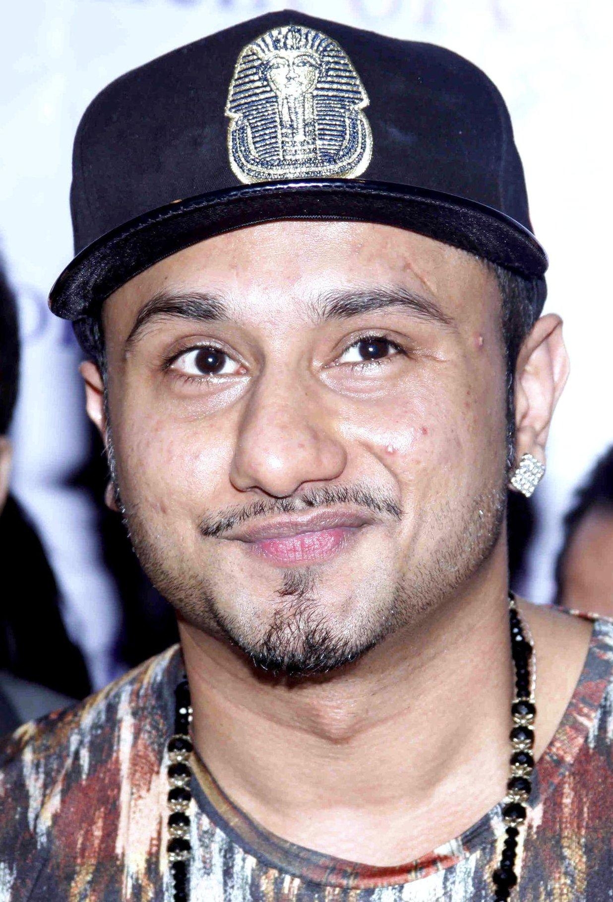 1240x1820 Yo Yo Honey Singh, Phone