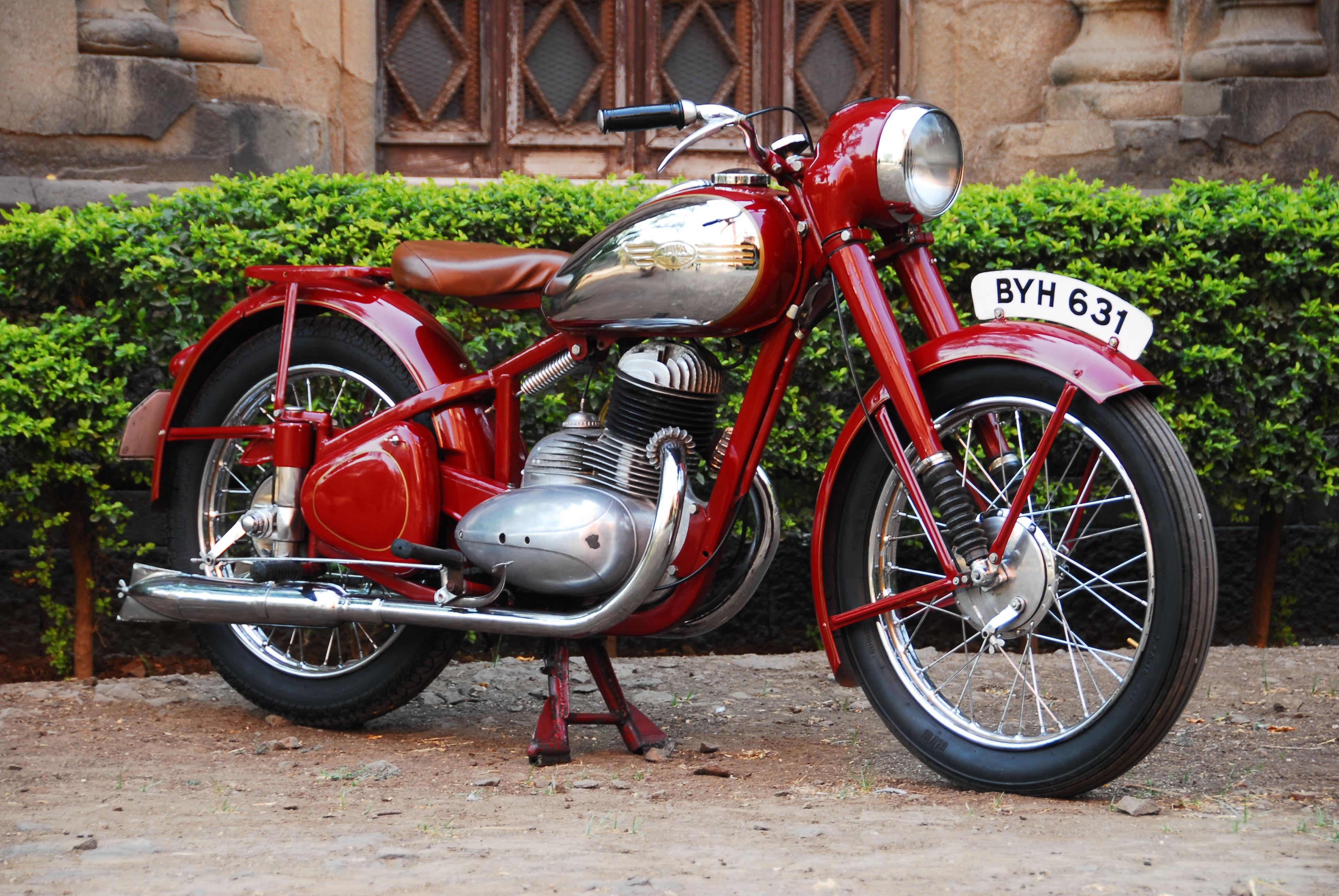 3880x2600 Rev up those Jawa Yezdi bikes, Pune set to host a rally this, Desktop