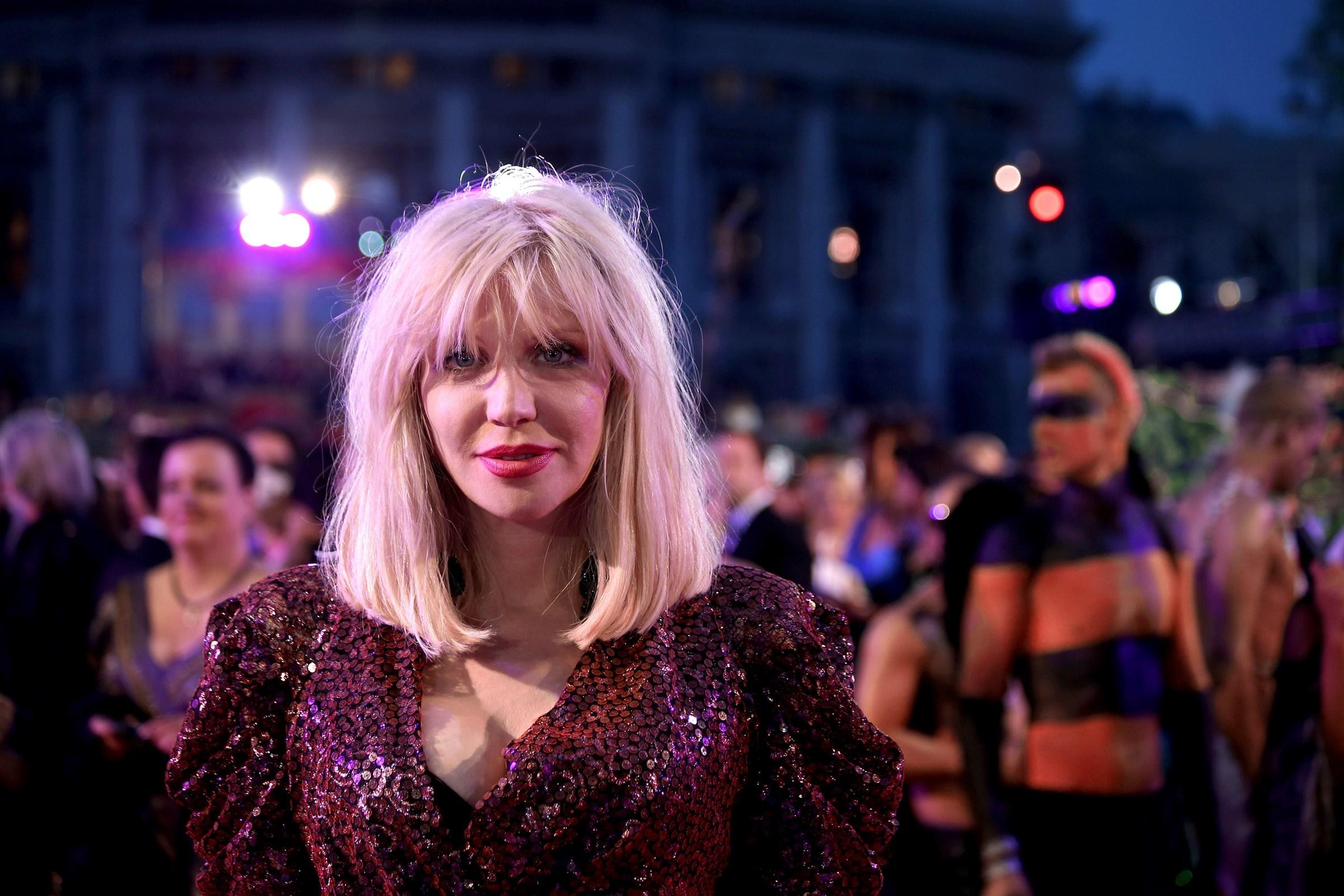 2400x1600 courtney love wallpaper hd, Desktop