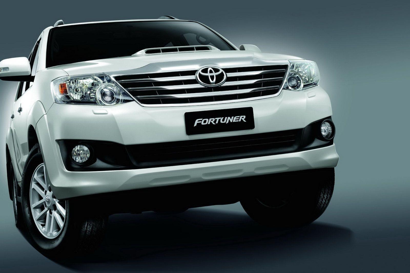 1600x1070 Toyota Fortuner Wallpaper, Desktop