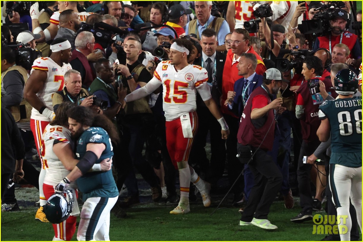 1230x820 Patrick Mahomes Named 2023 Super Bowl MVP: Celebrates Historic Win with Wife Brittany & Daughter Sterling: Photo 4893455 Super Bowl, brittany mahomes, Patrick Mahomes, Sterling Mahomes, Super Bowl Picture, Desktop