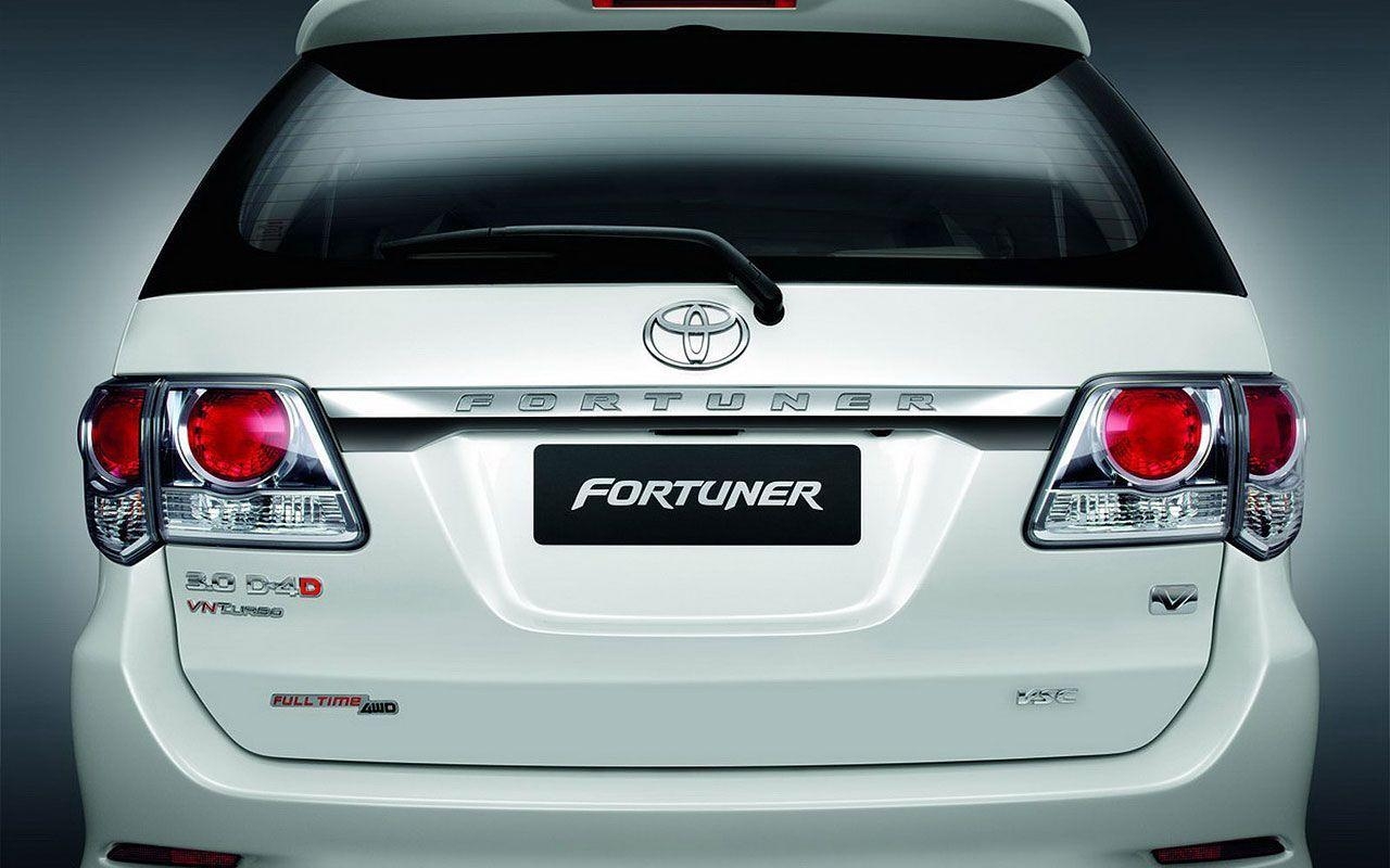 1280x800 Toyota Fortuner Picture Best Selling SUV in Asia, Desktop