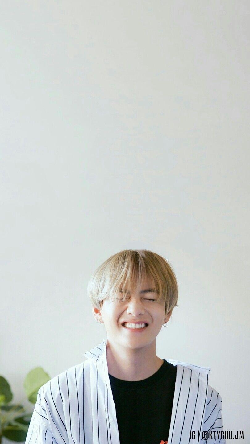 810x1440 BTS #방탄소년단 #防彈少年團 #V #taehyung #taetae #뷔 #태형 #태태, Phone