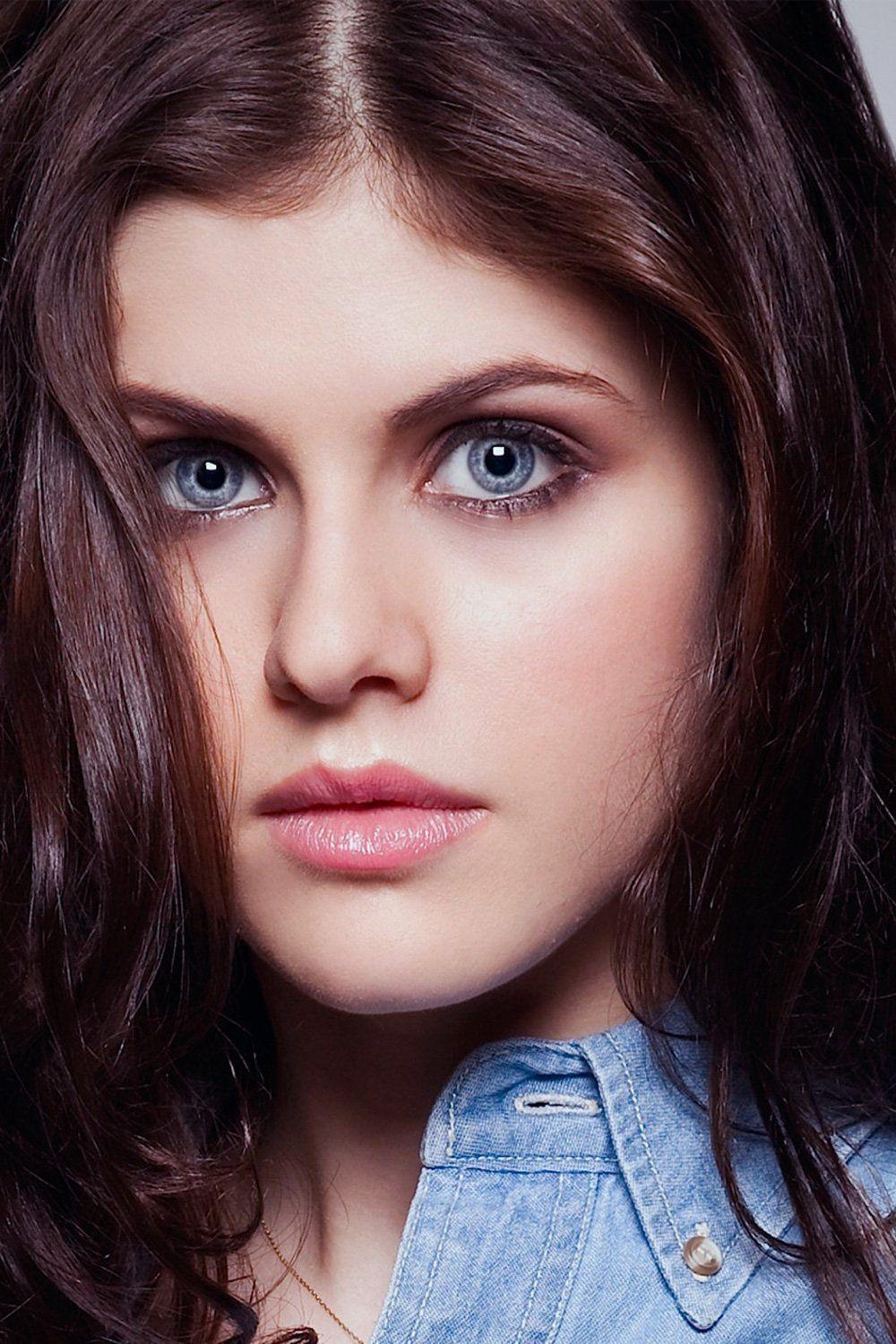 1000x1500 Alexandra Daddario Intense looks mobile wallpaper Alexandra, Phone