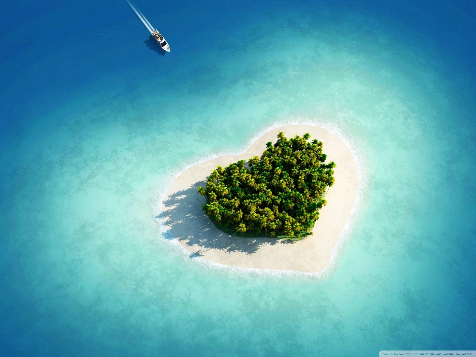 1600x1200 Aerial View Of Heart Shaped Tropical Island ❤ 4K HD Desktop, Desktop