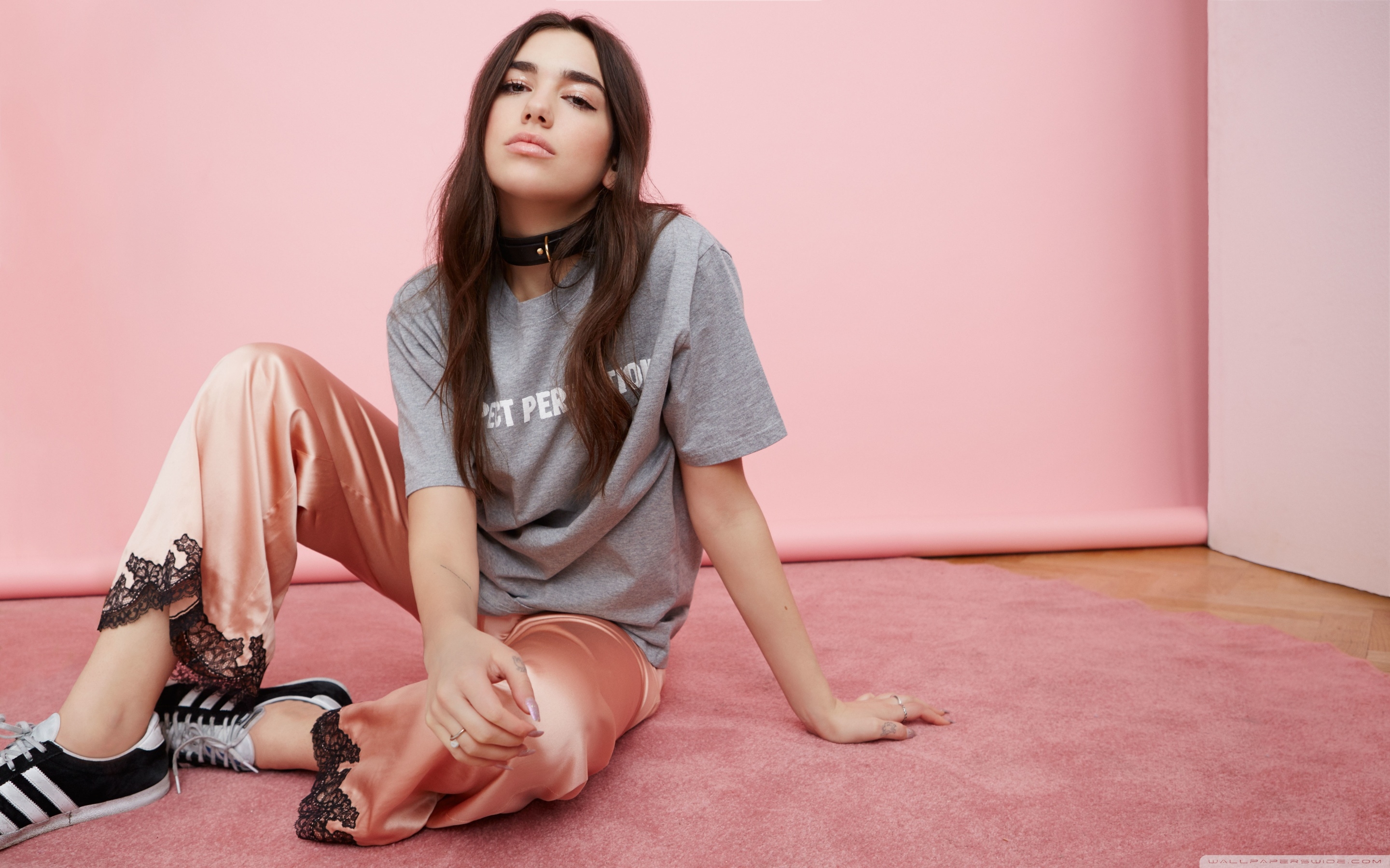 2880x1800 Dua Lipa Ultra HD Desktop Background Wallpaper for 4K UHD TV, Widescreen & UltraWide Desktop & Laptop, Tablet, Desktop