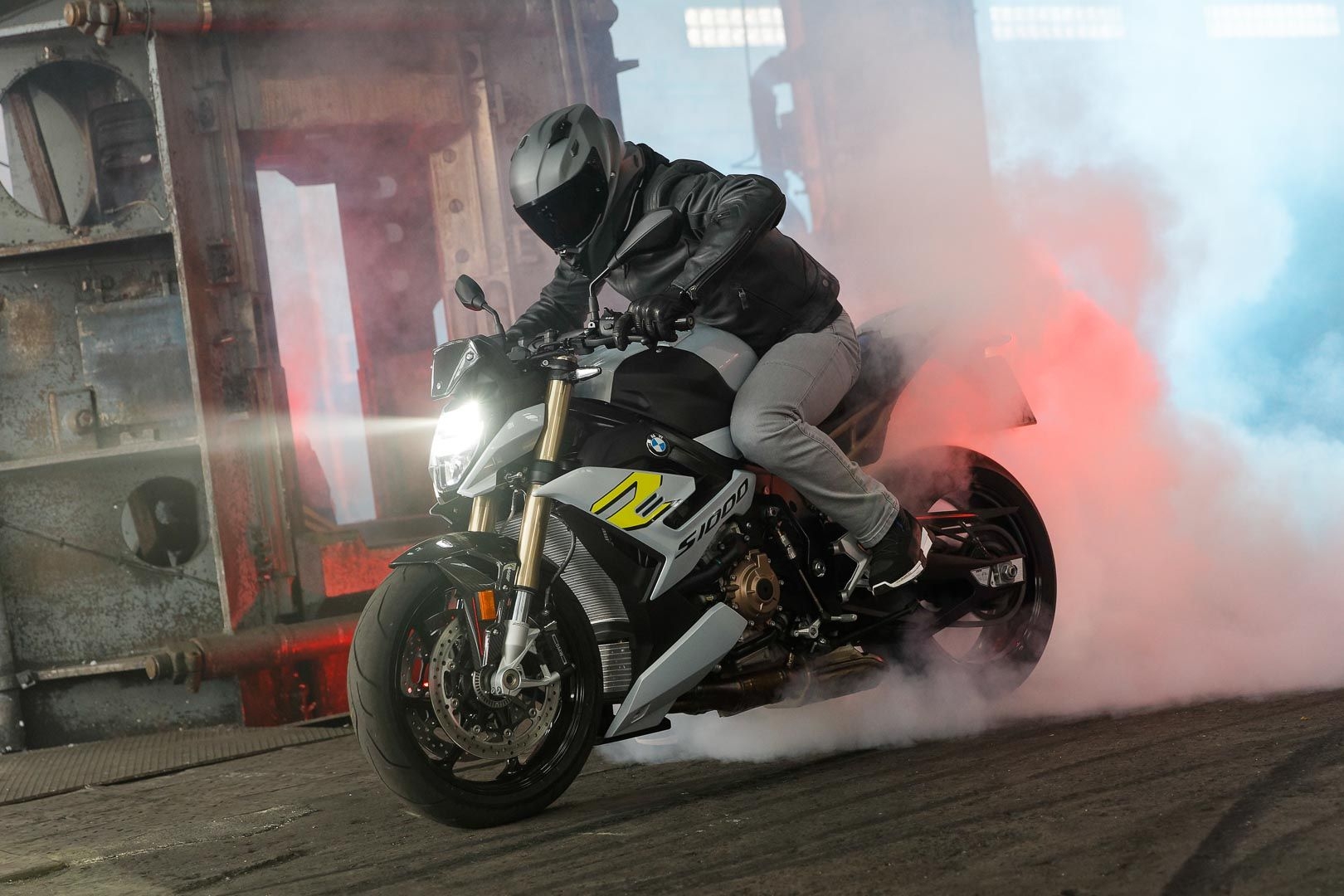 1620x1080 BMW S 1000 R First Look (16 Fast Facts + Specs and Photo), Desktop