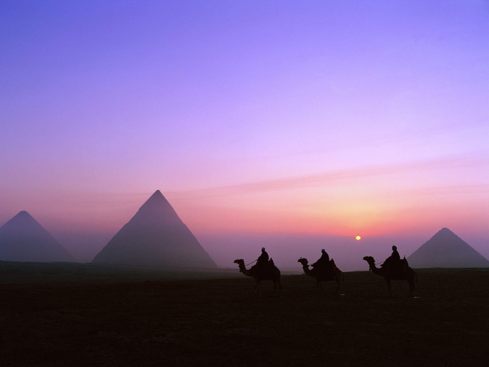 1600x1200 Sun, Egypt, camels, pyramids, Great Pyramid of Giza wallpaper, Desktop