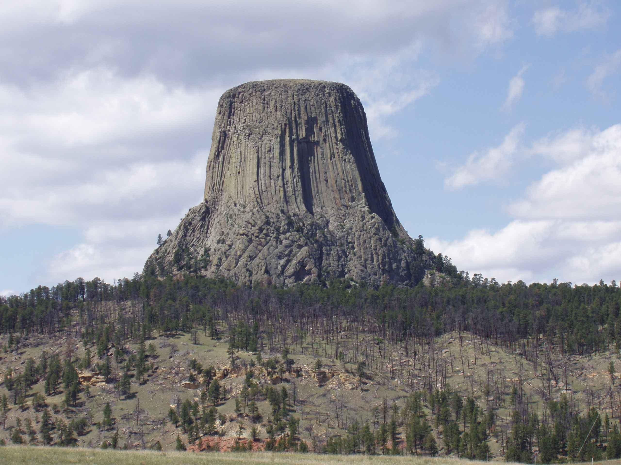2560x1920 Wyoming Devils Tower wallpaperx1920, Desktop