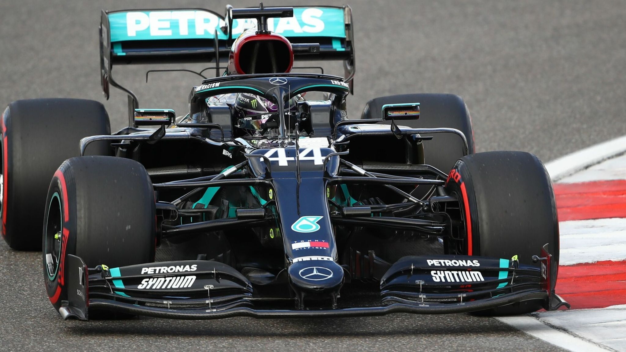 2050x1160 Mercedes on early 2021 car development shift as F1 titles loom, Desktop