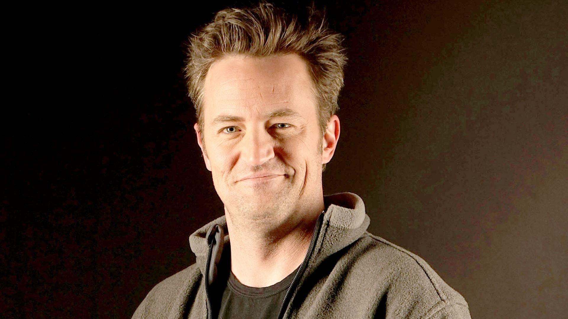 1920x1080 Download Wallpaper  Matthew perry, Actor, Smile, Long, Desktop