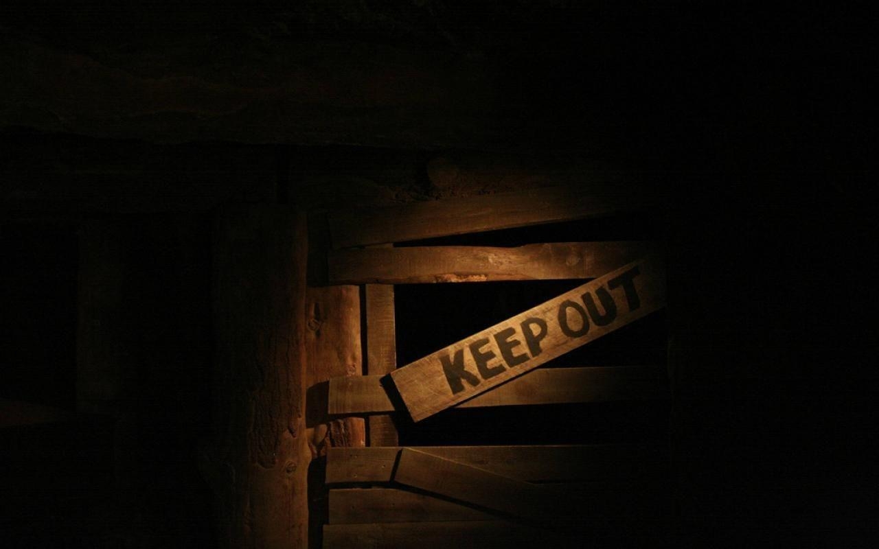 1280x800 v.58: Keep Out Wallpaper (1024x682), Desktop