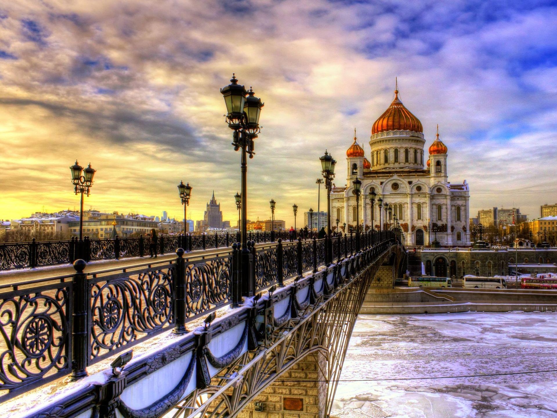 1920x1440 Elegant Russia Wallpaper Free Download: The Heritage of History, Desktop