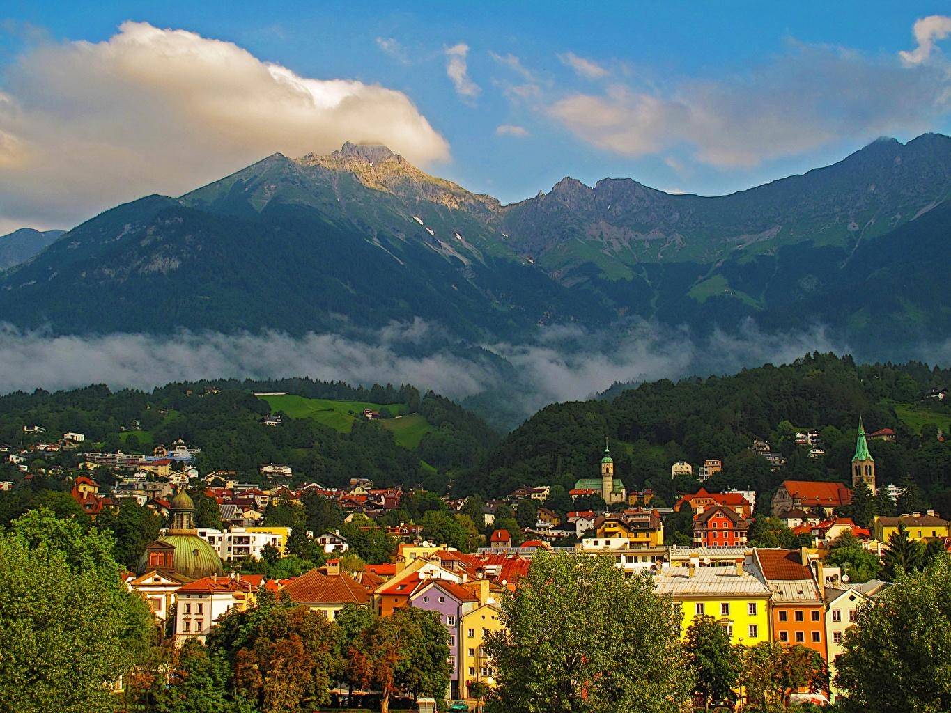 1370x1030 Photos Austria Innsbruck Mountains Cities Houses, Desktop