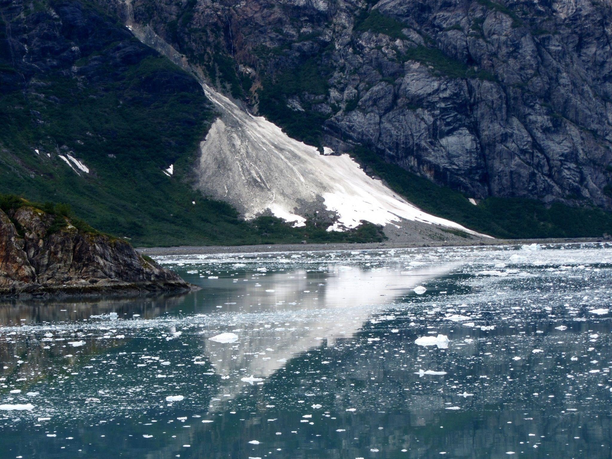 2050x1540 Glacier Bay, Alaska (Aug 17), Desktop