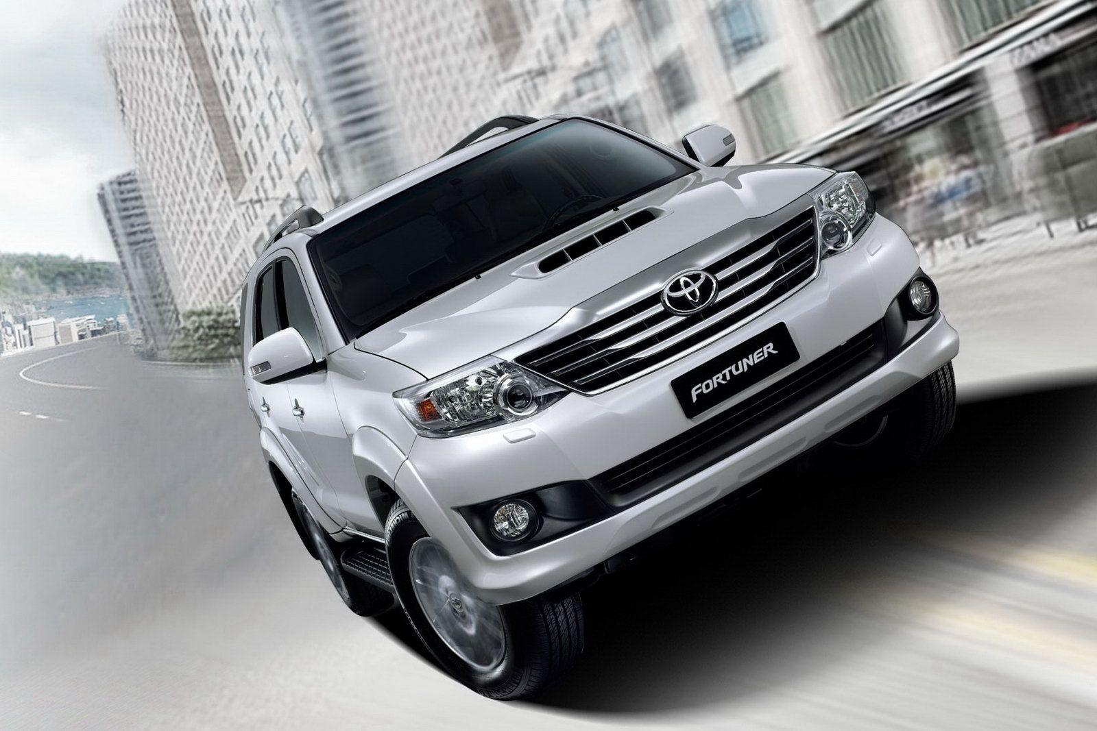 1600x1070 Toyota Fortuner Wallpaper, Desktop