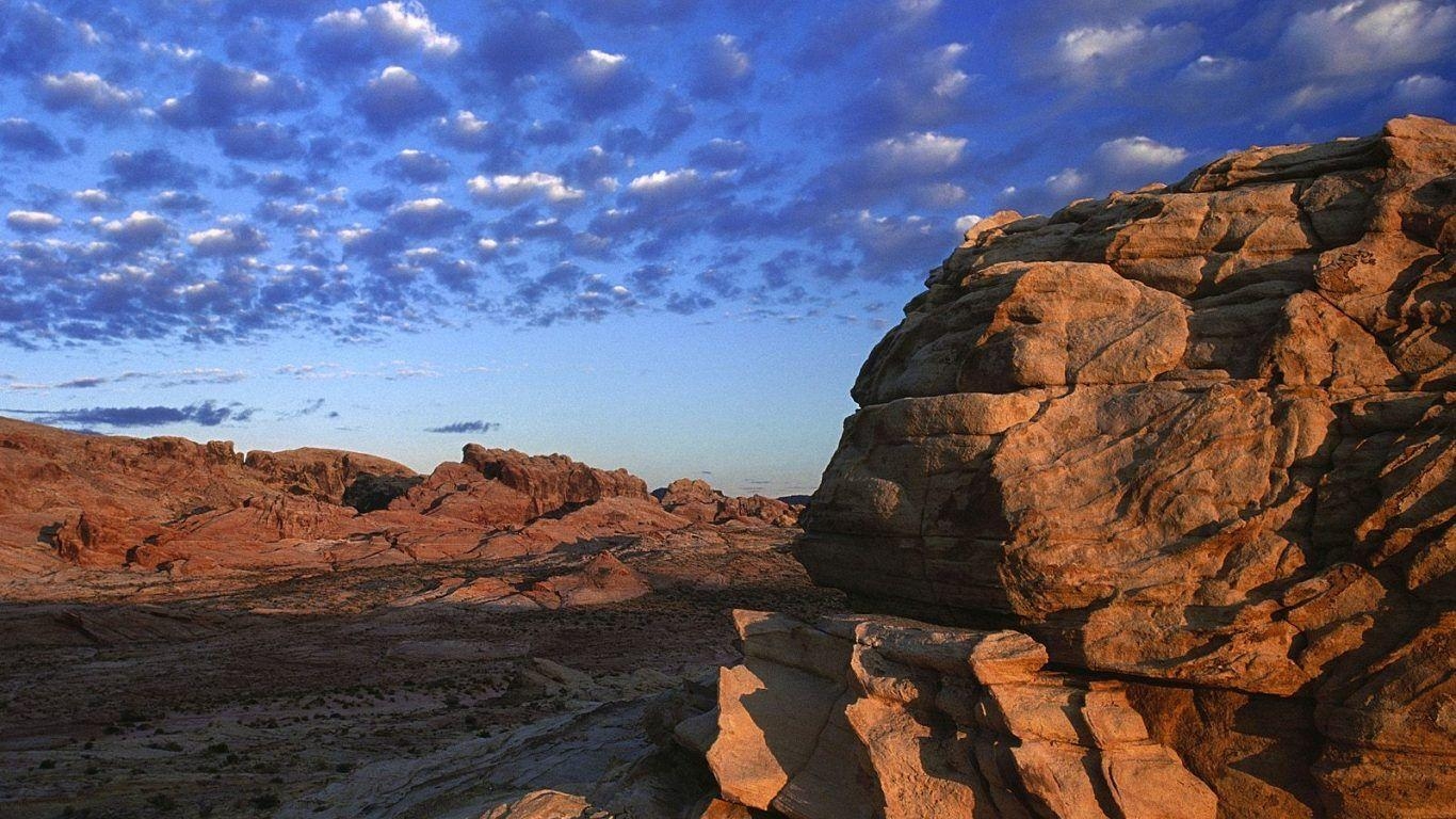 1370x770 Canyon: Badlands National Park Dusk South Dakota Landscape, Desktop