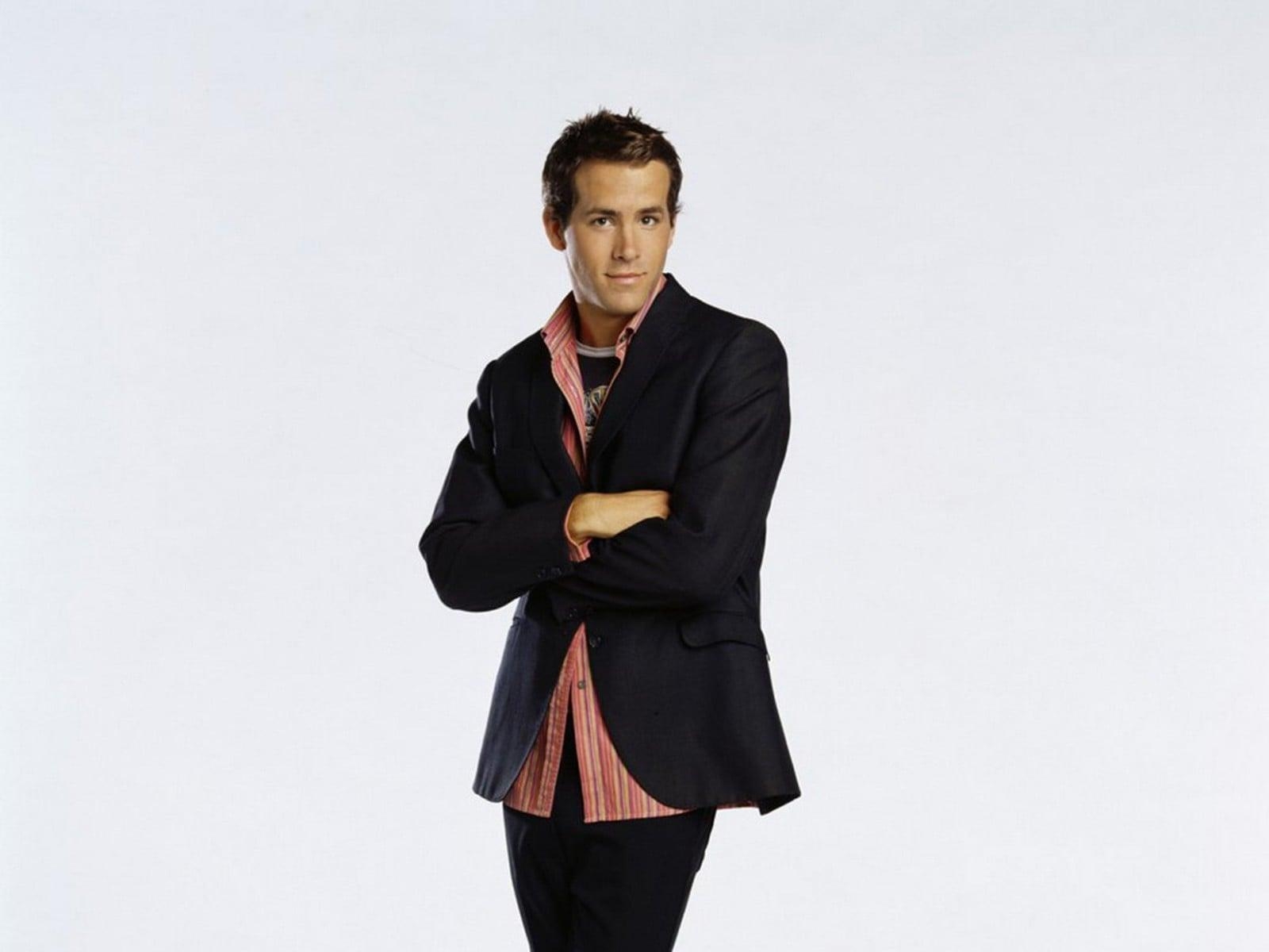 1600x1200 Ryan Reynolds HD wallpaper free Download, Desktop