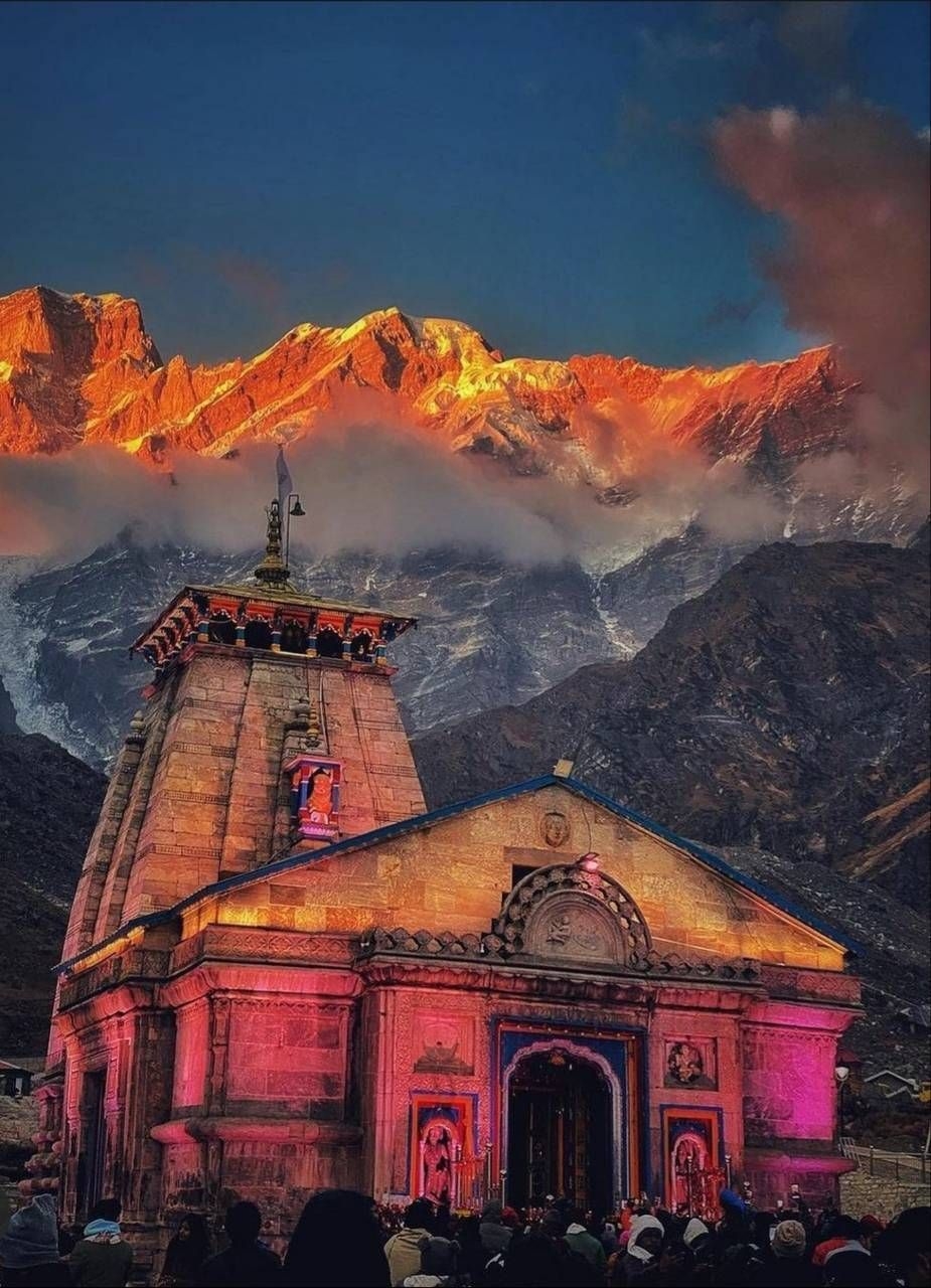 930x1280 Kedarnath wallpaper by naanu_unknownuu. Temple photography, Lord shiva, Shiva photo, Phone