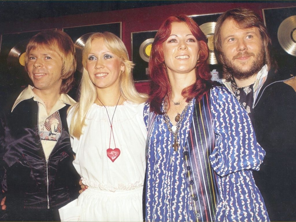 1030x770 Abba, Desktop