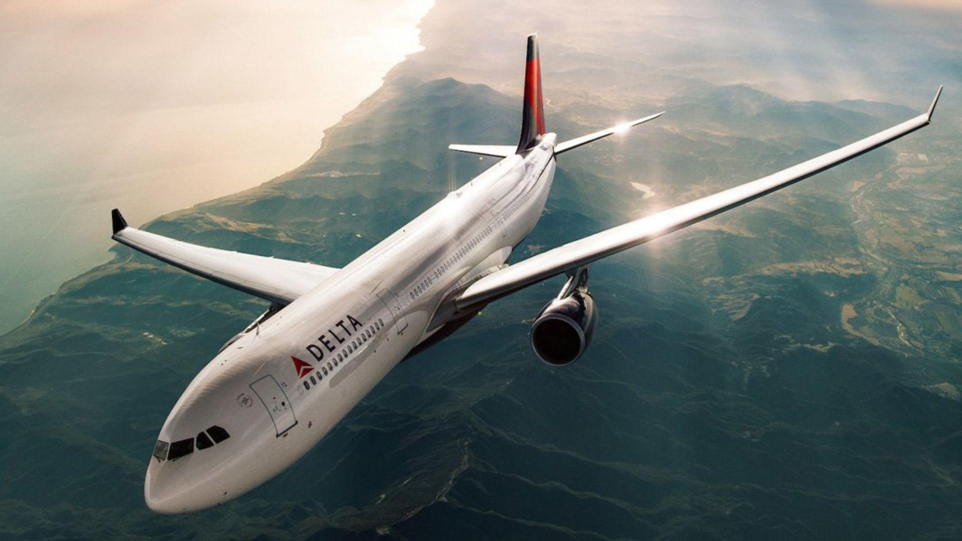 1920x1080 Delta Air Lines To Offer Free In Flight Messaging Services, Desktop