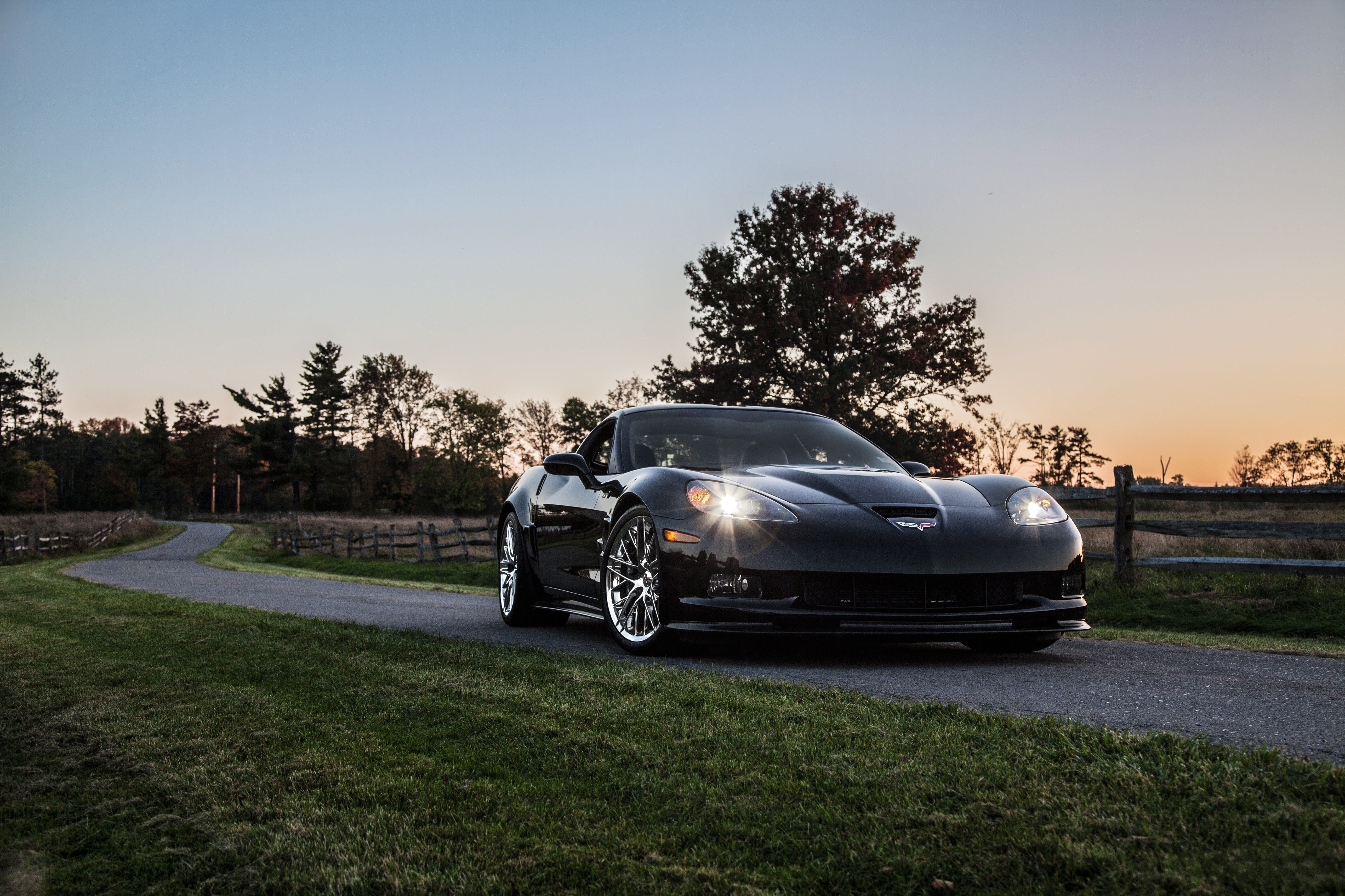 5620x3750 Black C6 Corvette, Desktop