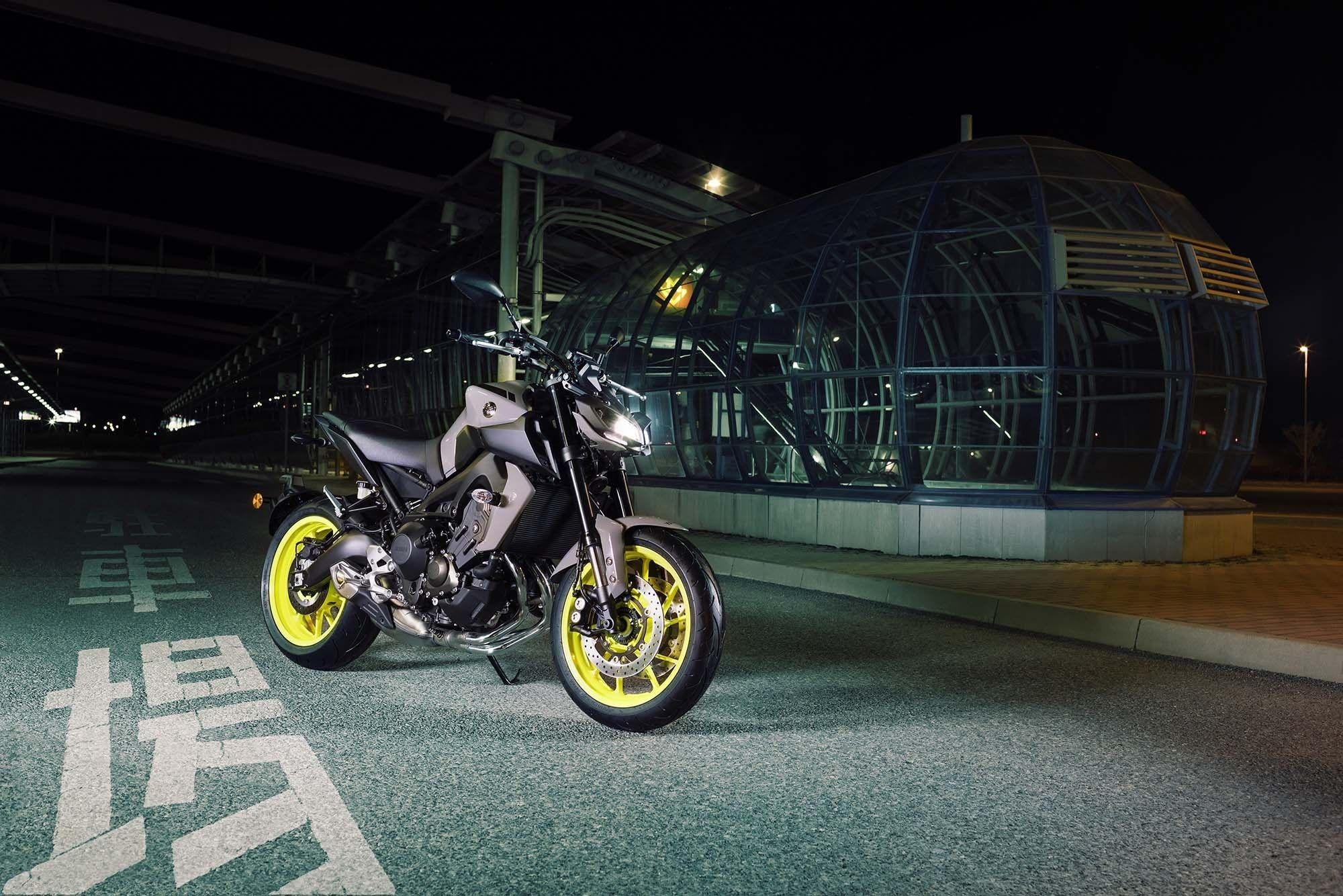 2000x1340 Wallpaper Yamaha MT- HD, Automotive / Bikes, Desktop