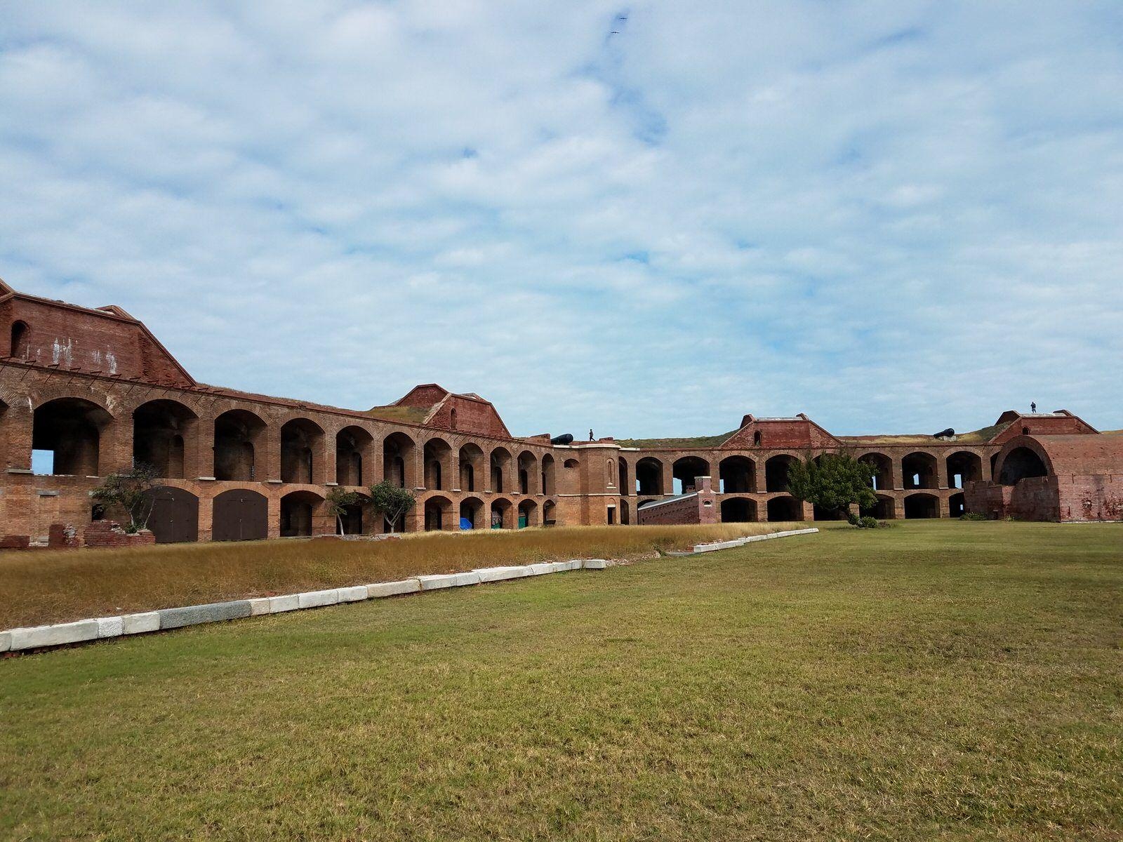 1600x1200 All You Need to Know about Dry Tortugas National Park Day Trip, Desktop