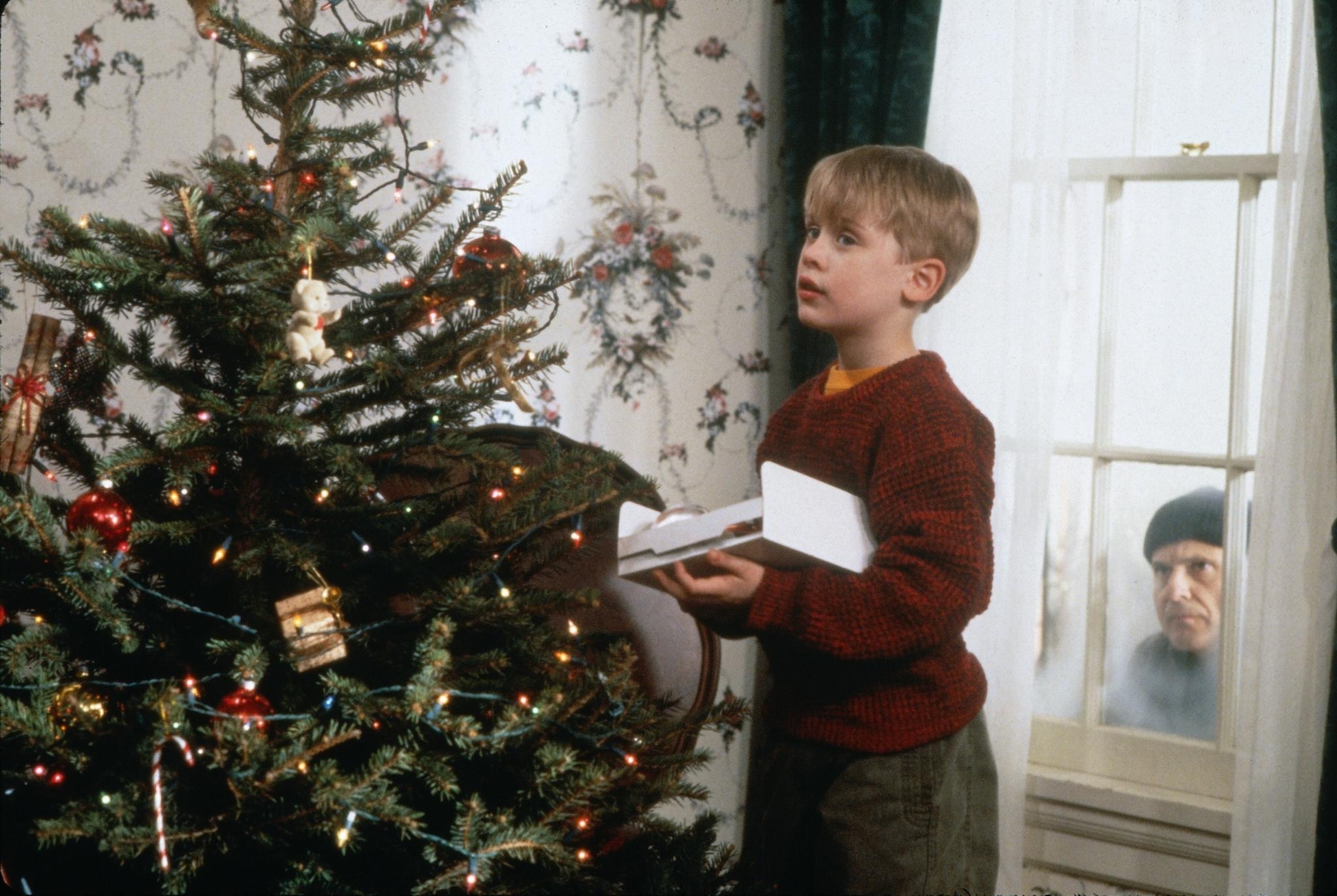 2050x1380 Home Alone Wallpaper, 30 Desktop Image of Home Alone. Home, Desktop