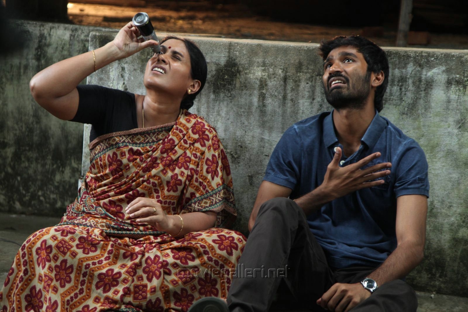 1600x1070 Raghuvaran B Tech Movie Stills. Dhanush. Amala Paul. New Movie Posters, Desktop